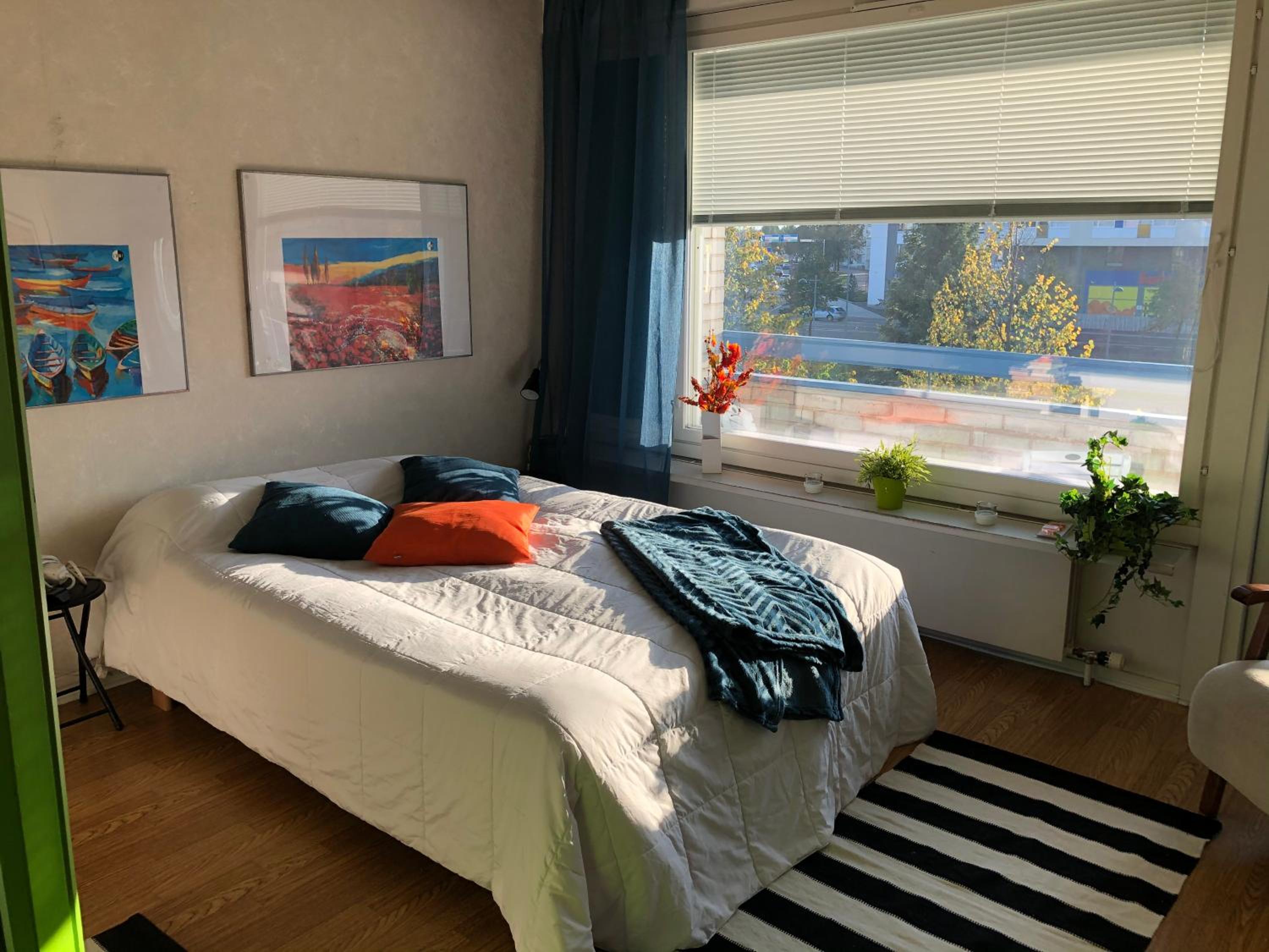 One-Bedroom Apartment - Photo 12