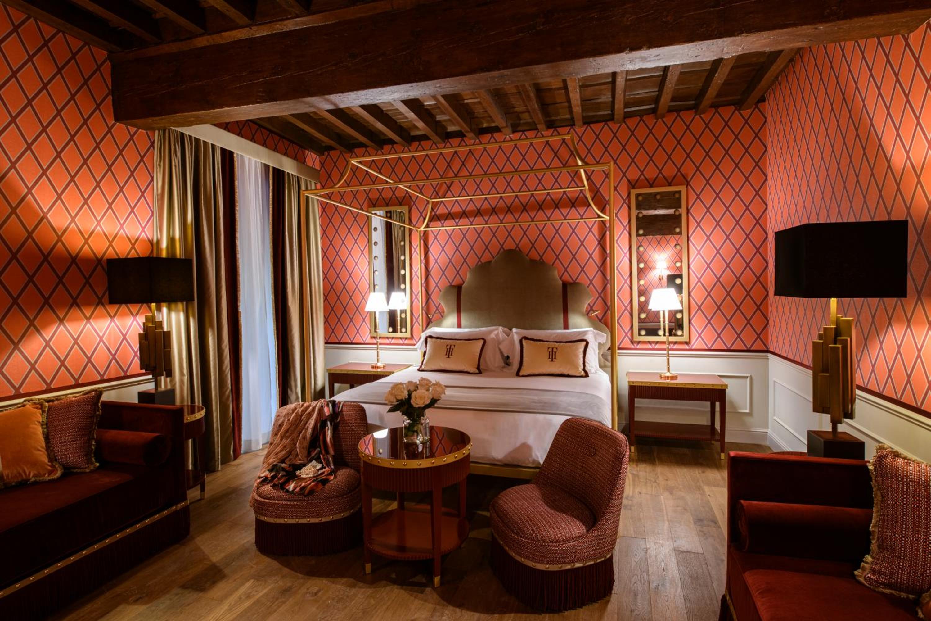 Junior King Suite - Photo 3
