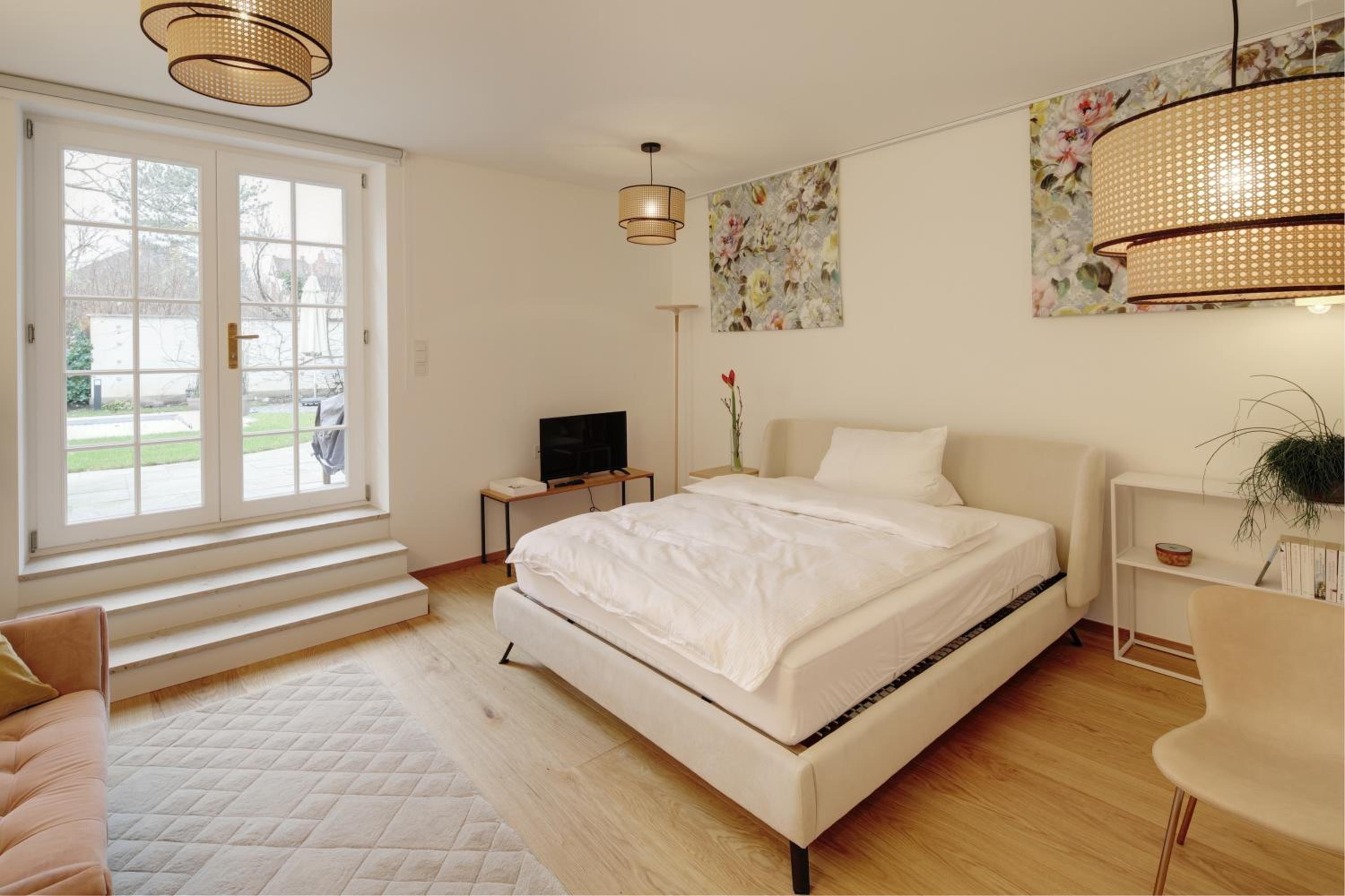 Deluxe Double Studio - Photo 1