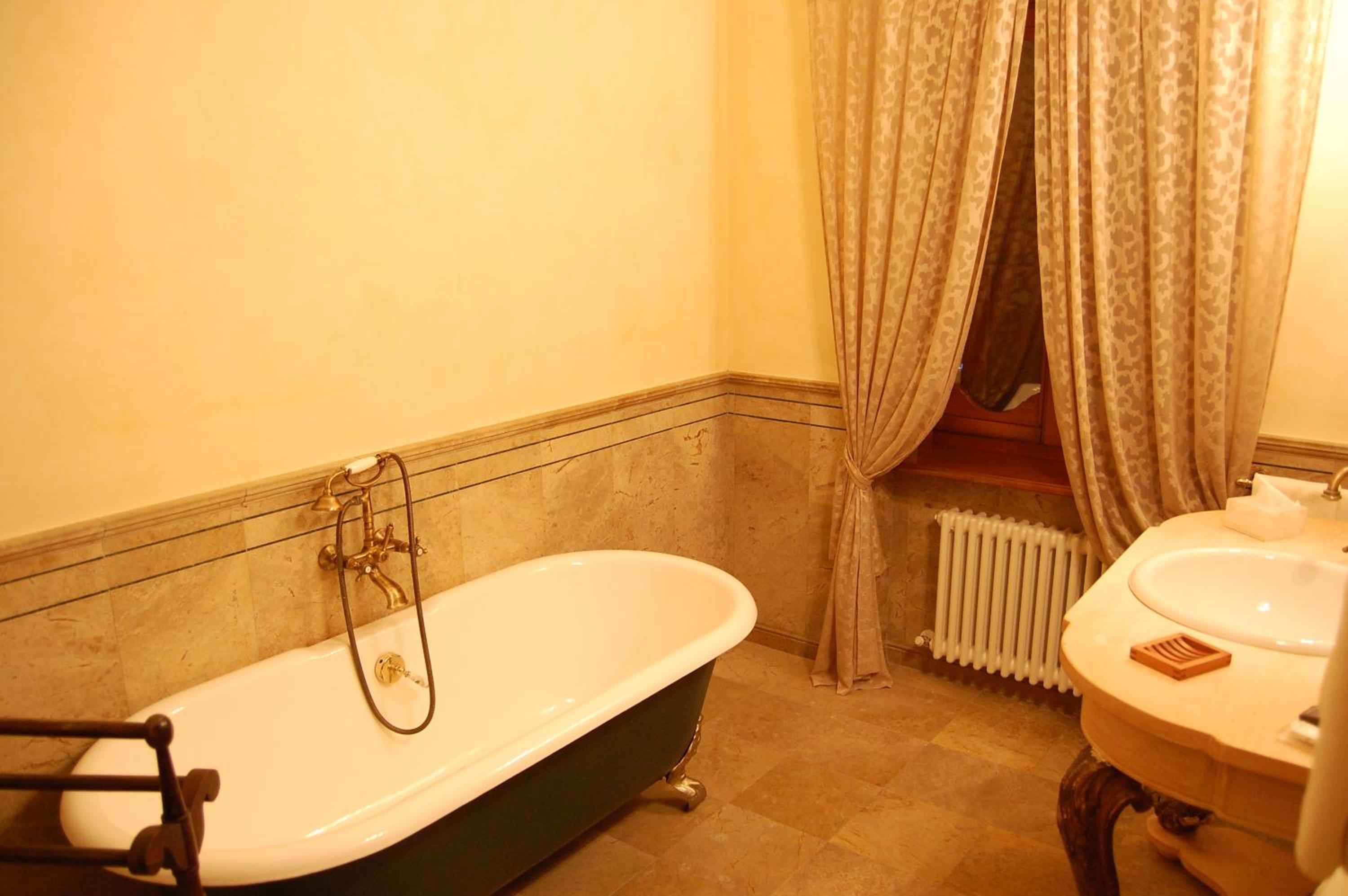 Suite photo 2