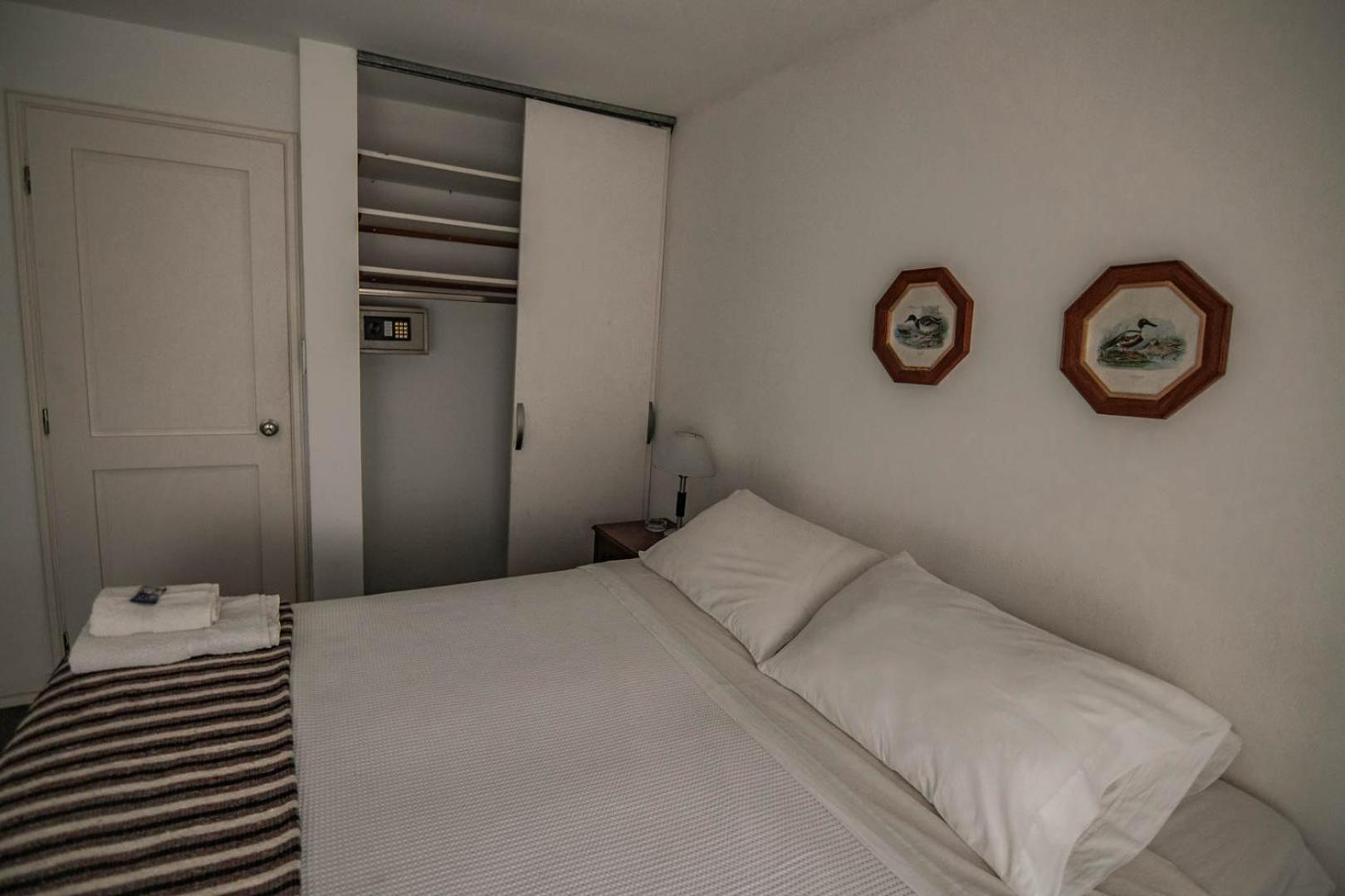 Double or Twin Room photo 3