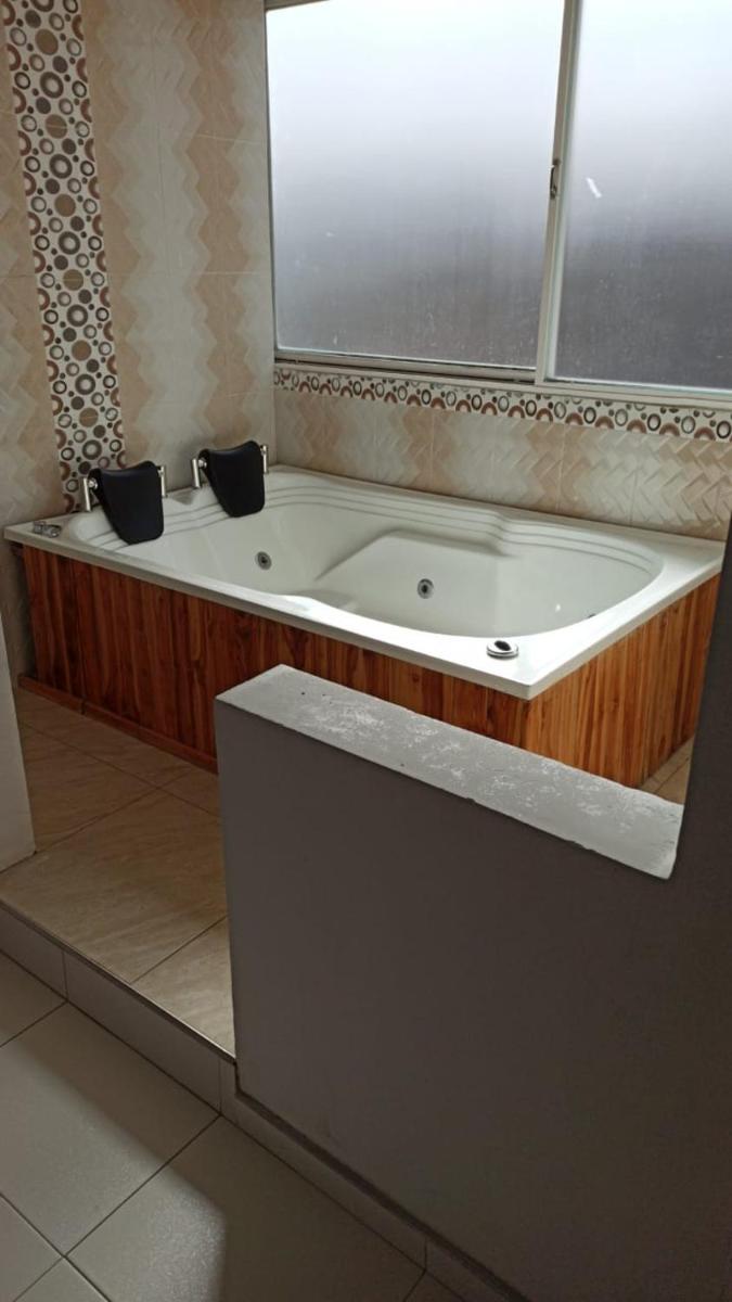 Double Room with Spa Bath photo 3