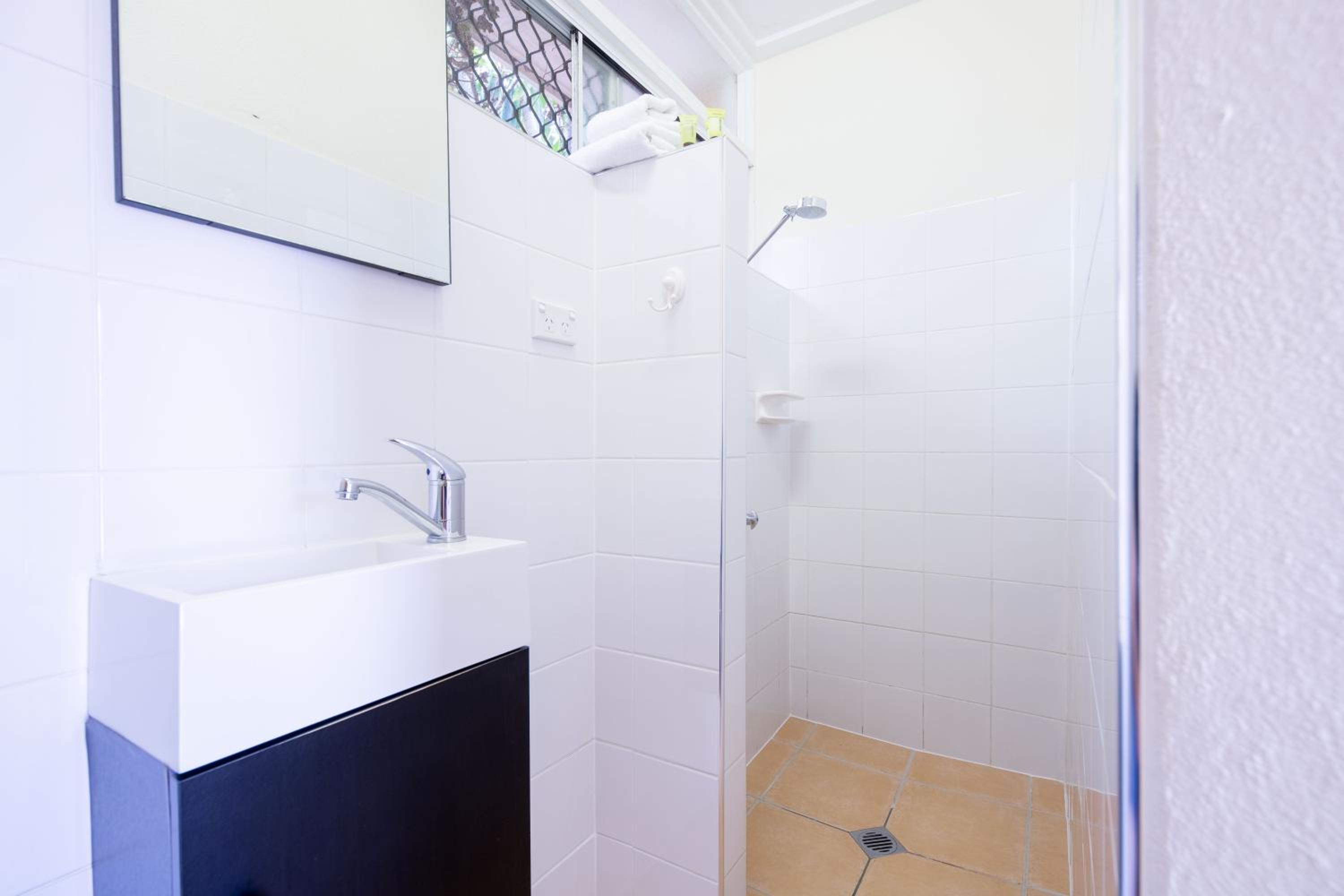 Standard Double Room - Photo 3