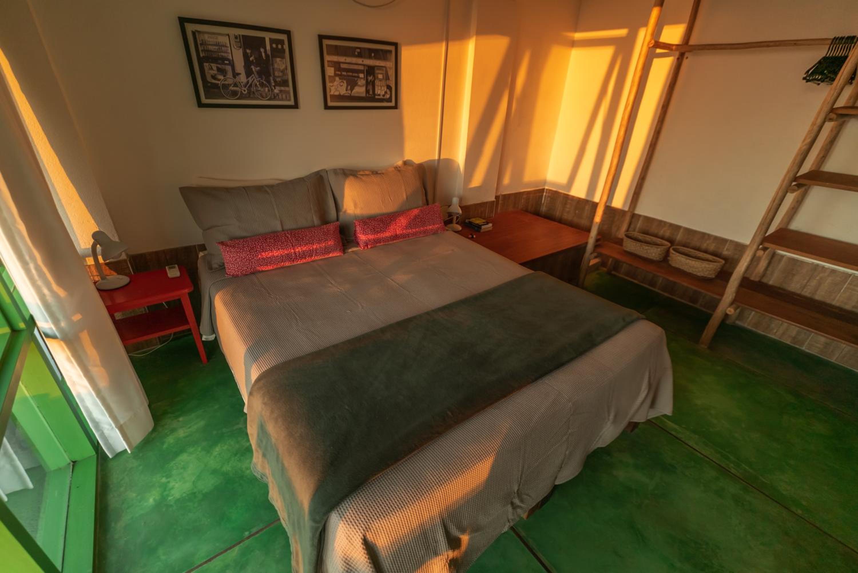 Apartment with Sea View - Photo 7