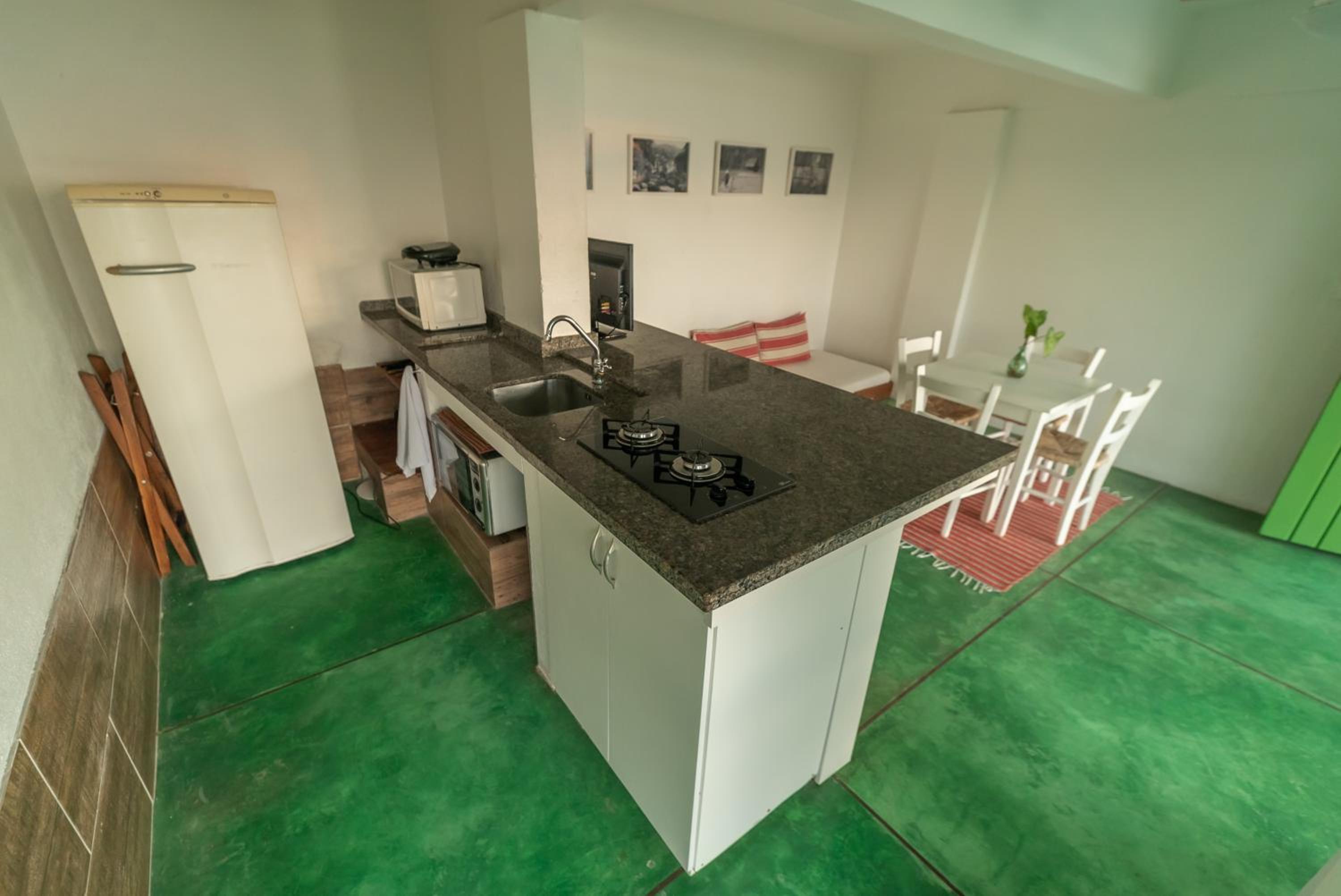 Apartment with Sea View - Photo 9