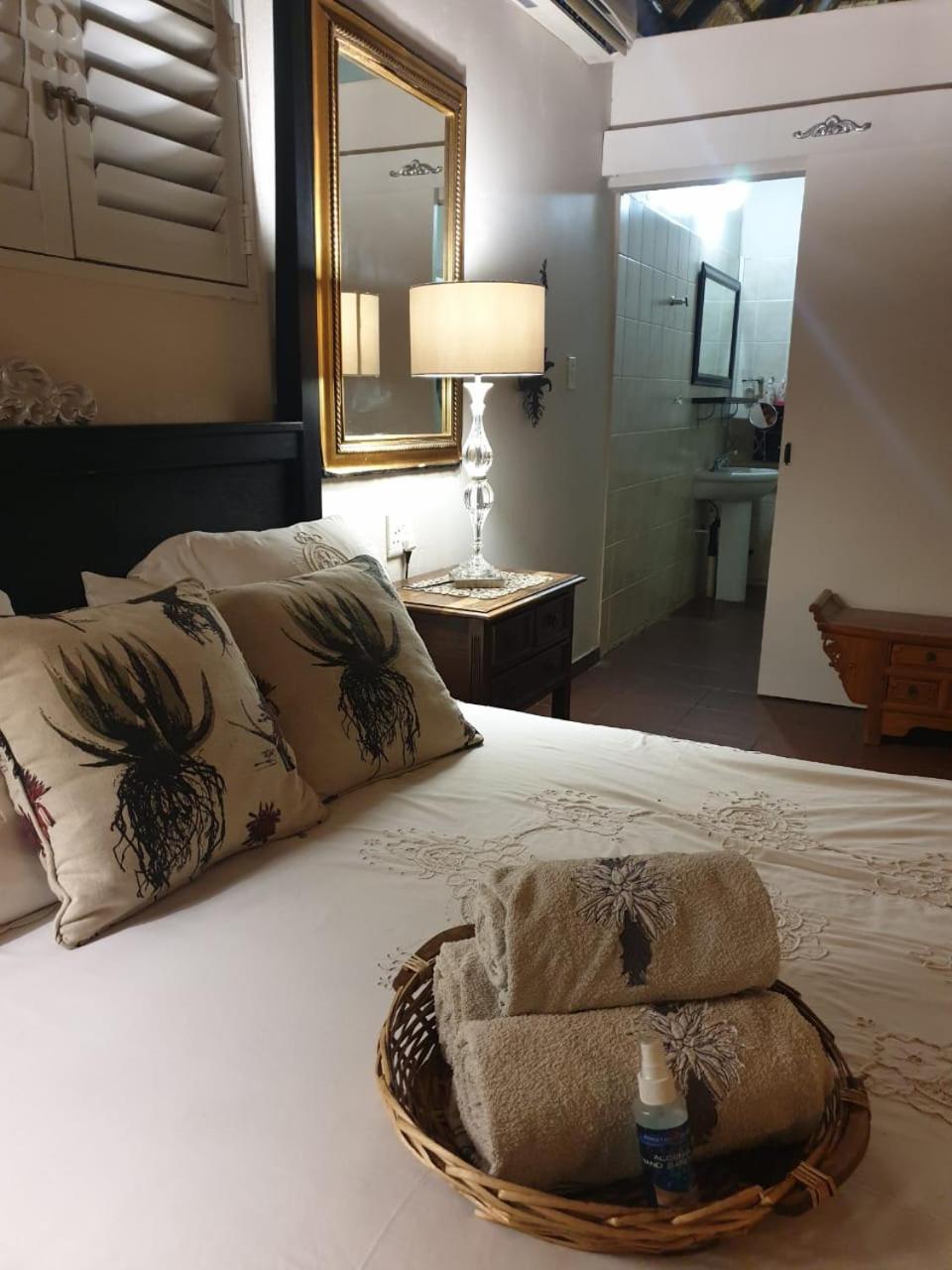 Double Room - Disability Access - Photo 4