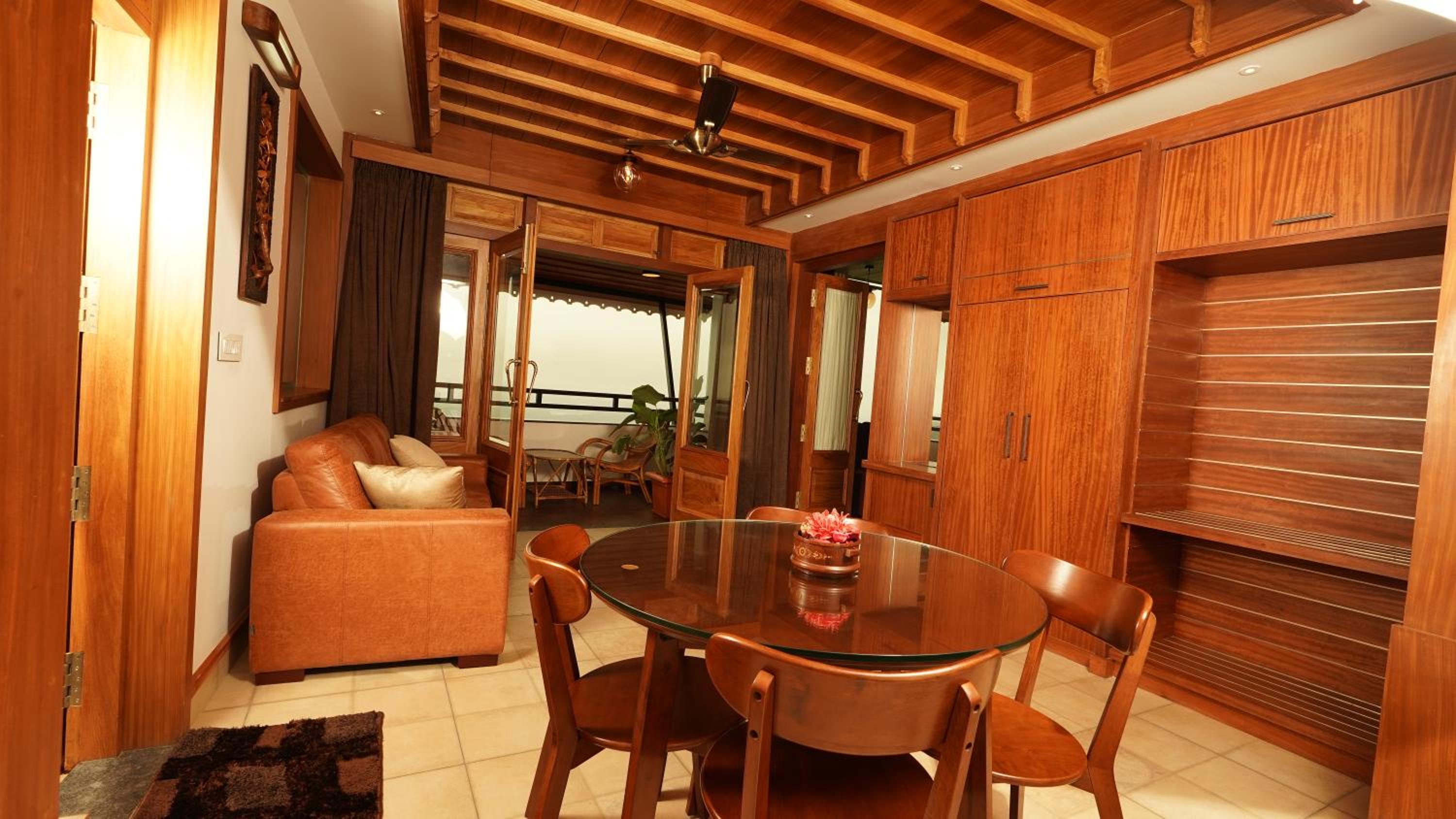 Spa Jacuzzi Suite - Photo 8