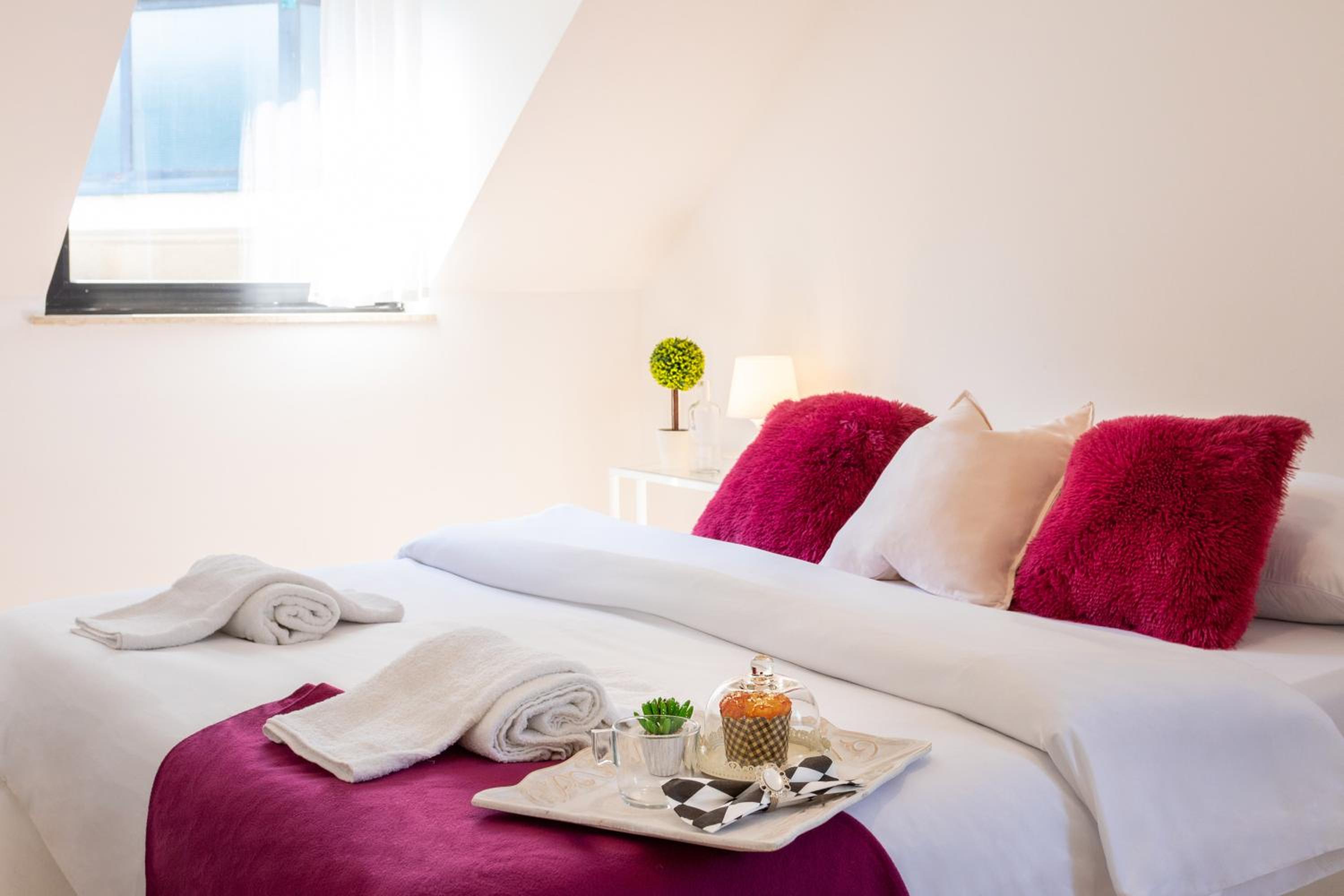 Two Twin Bed Room - Photo 13