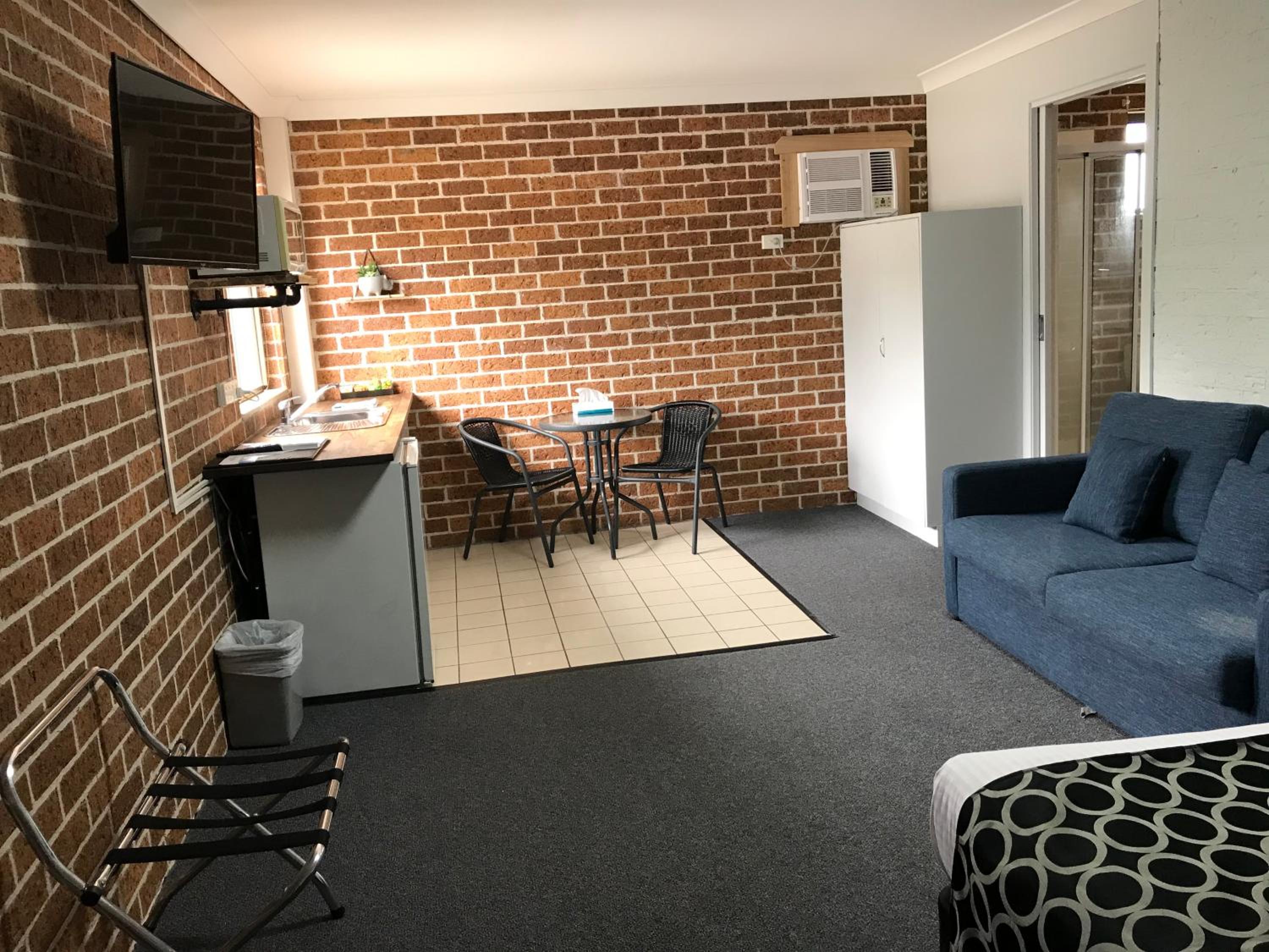 Deluxe Room with Kitchenette