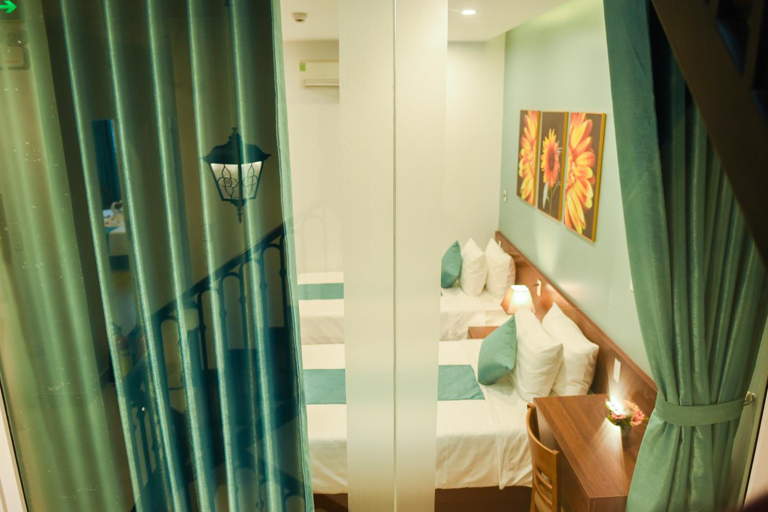 Double or Twin Room - Photo 4