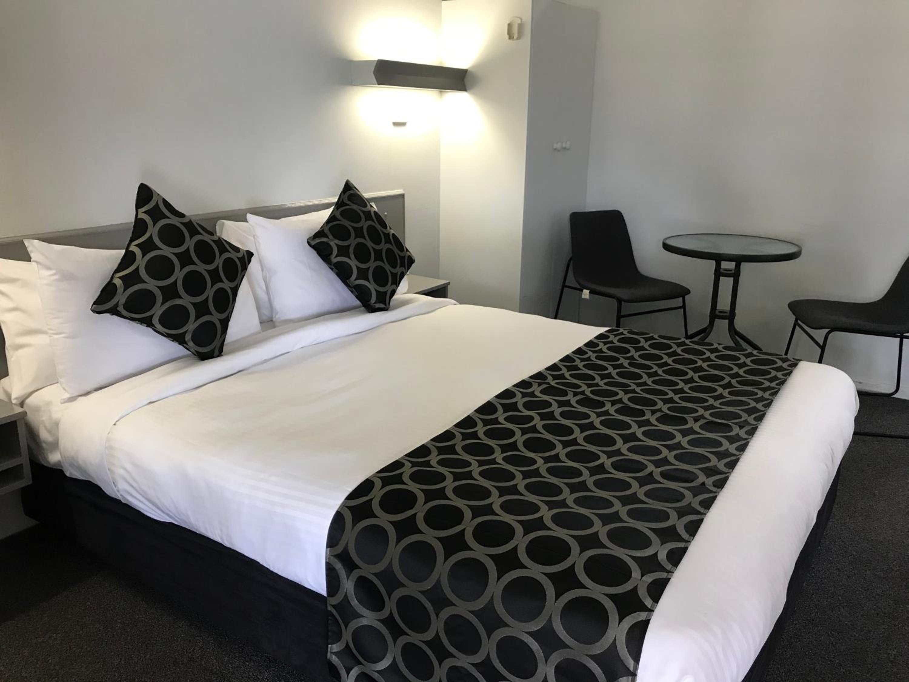 Deluxe Queen Room photo 2