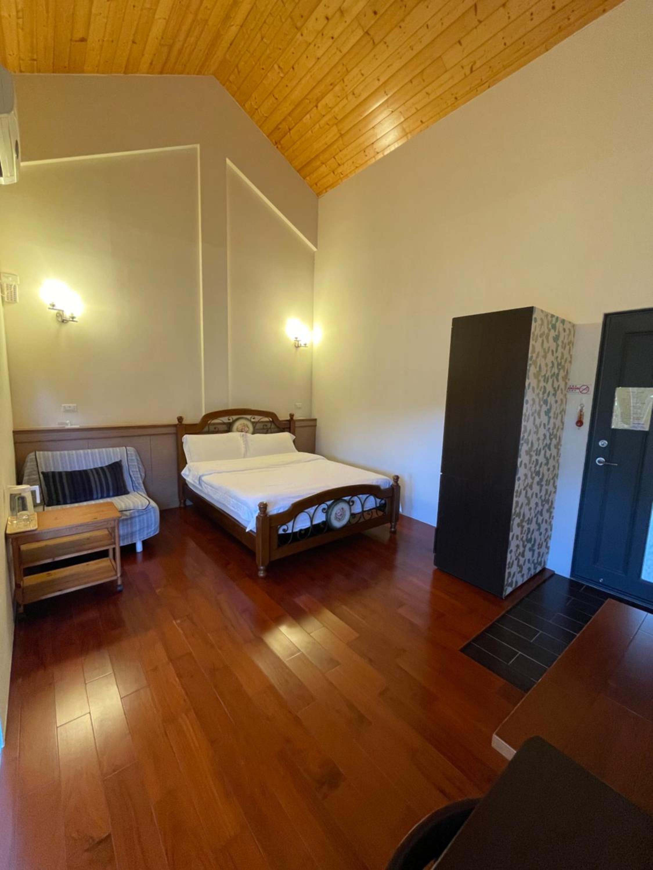 Double Room with Mountain View - Photo 6
