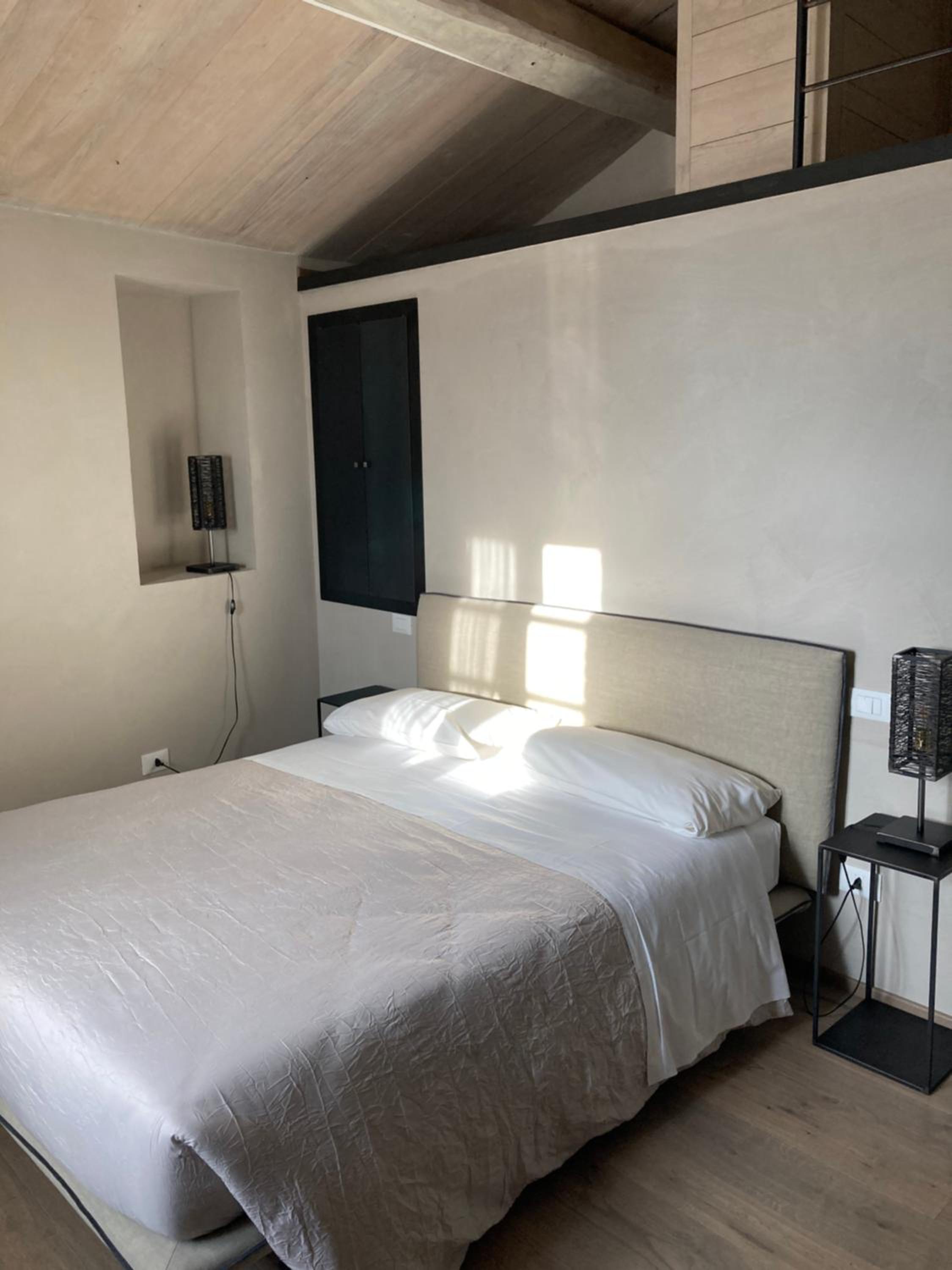 Triple Room with View - Photo 10