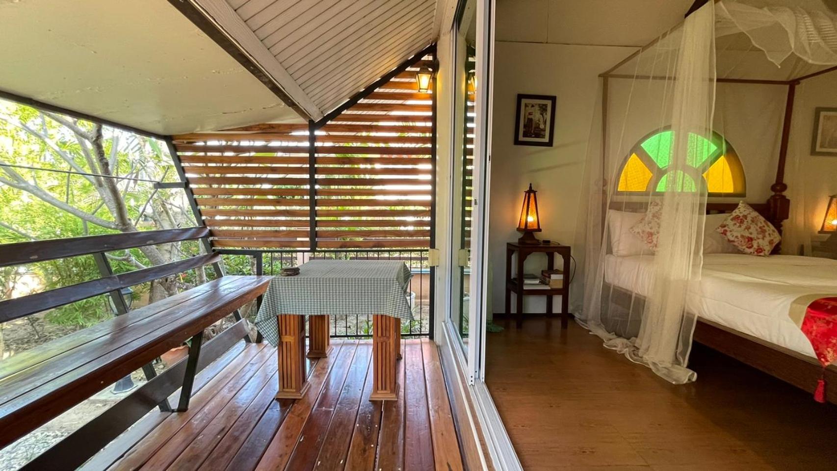 Queen Room with Garden View photo 2