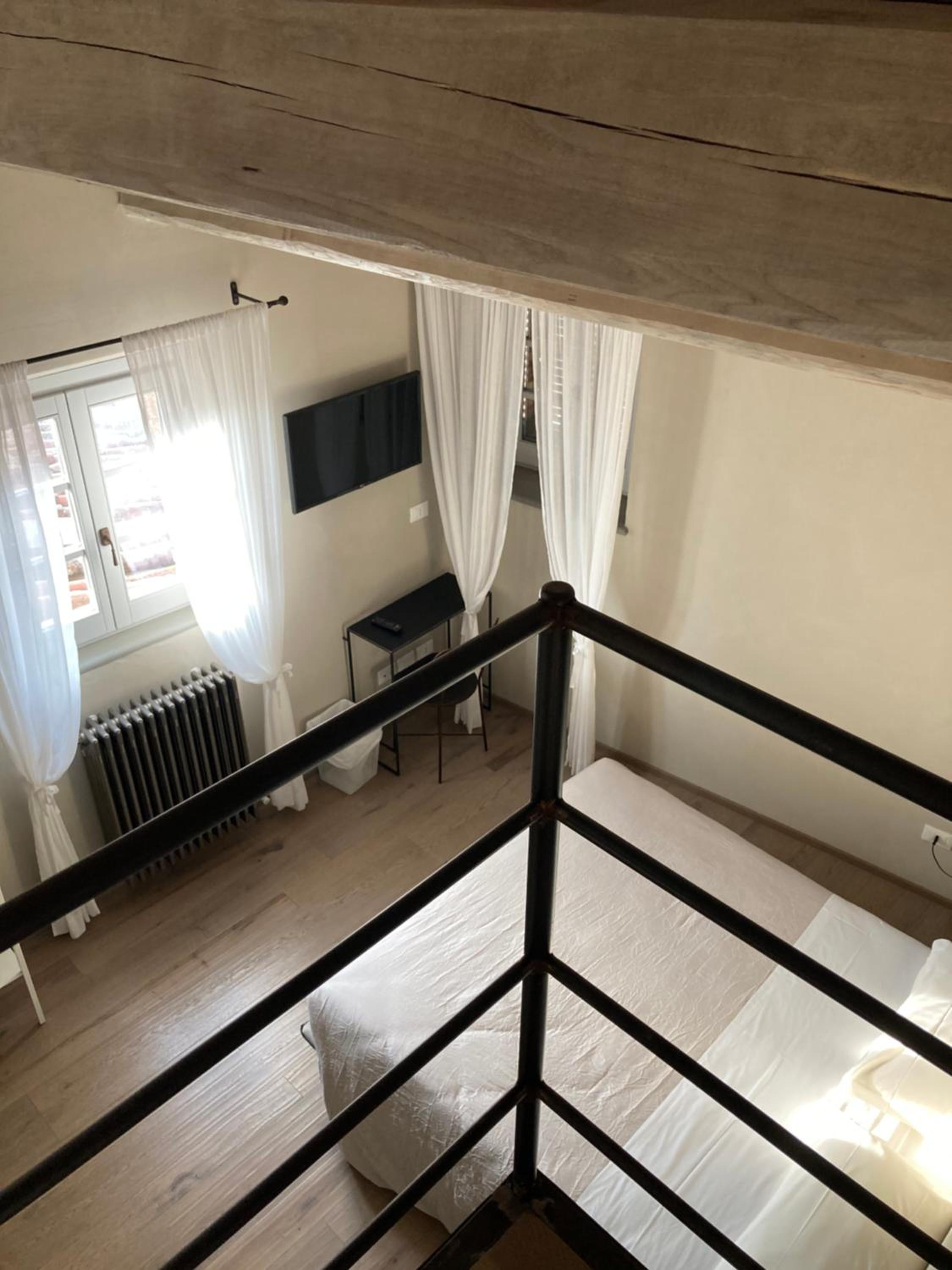 Triple Room with View - Photo 5