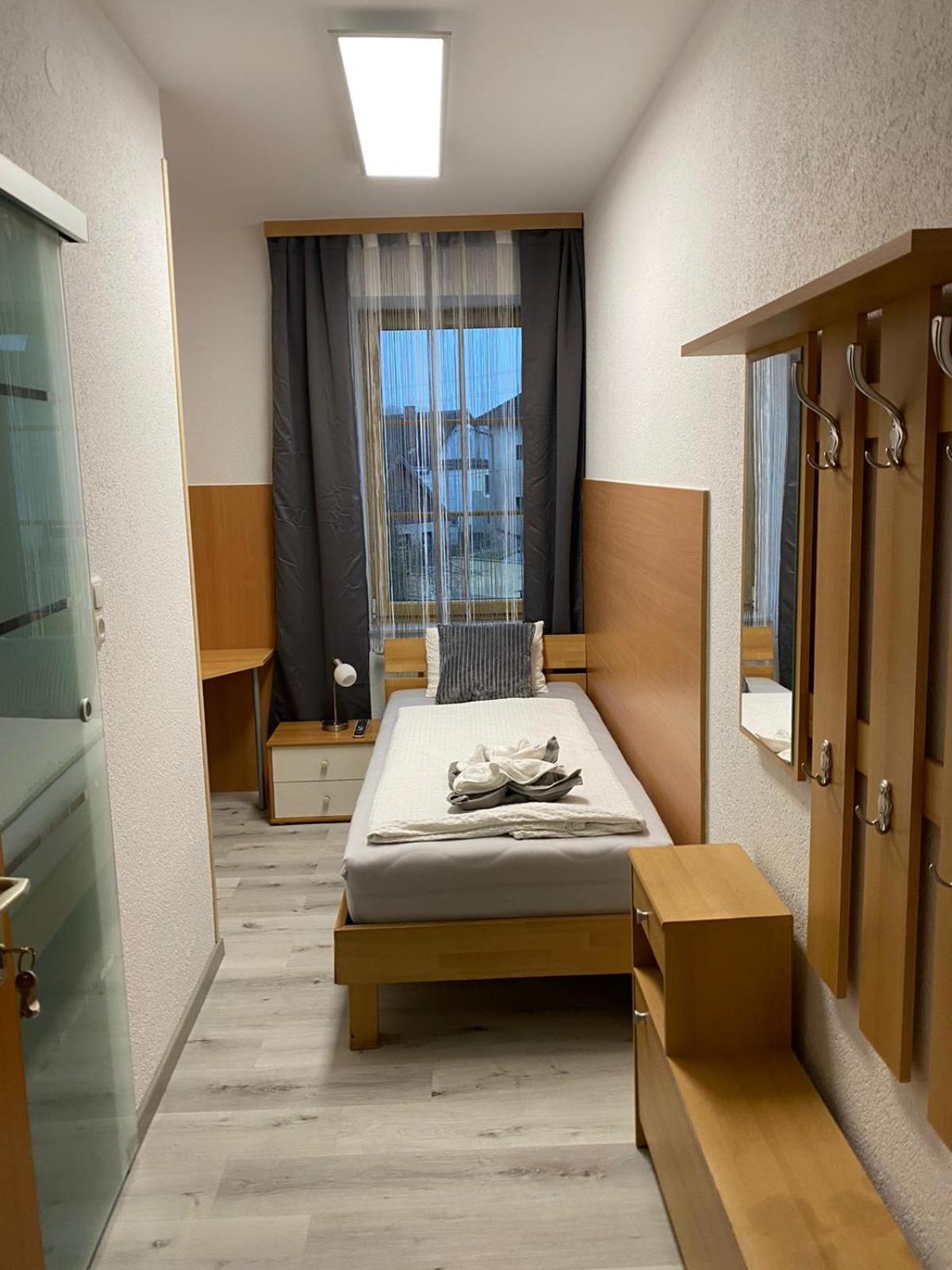 Single Room photo 3