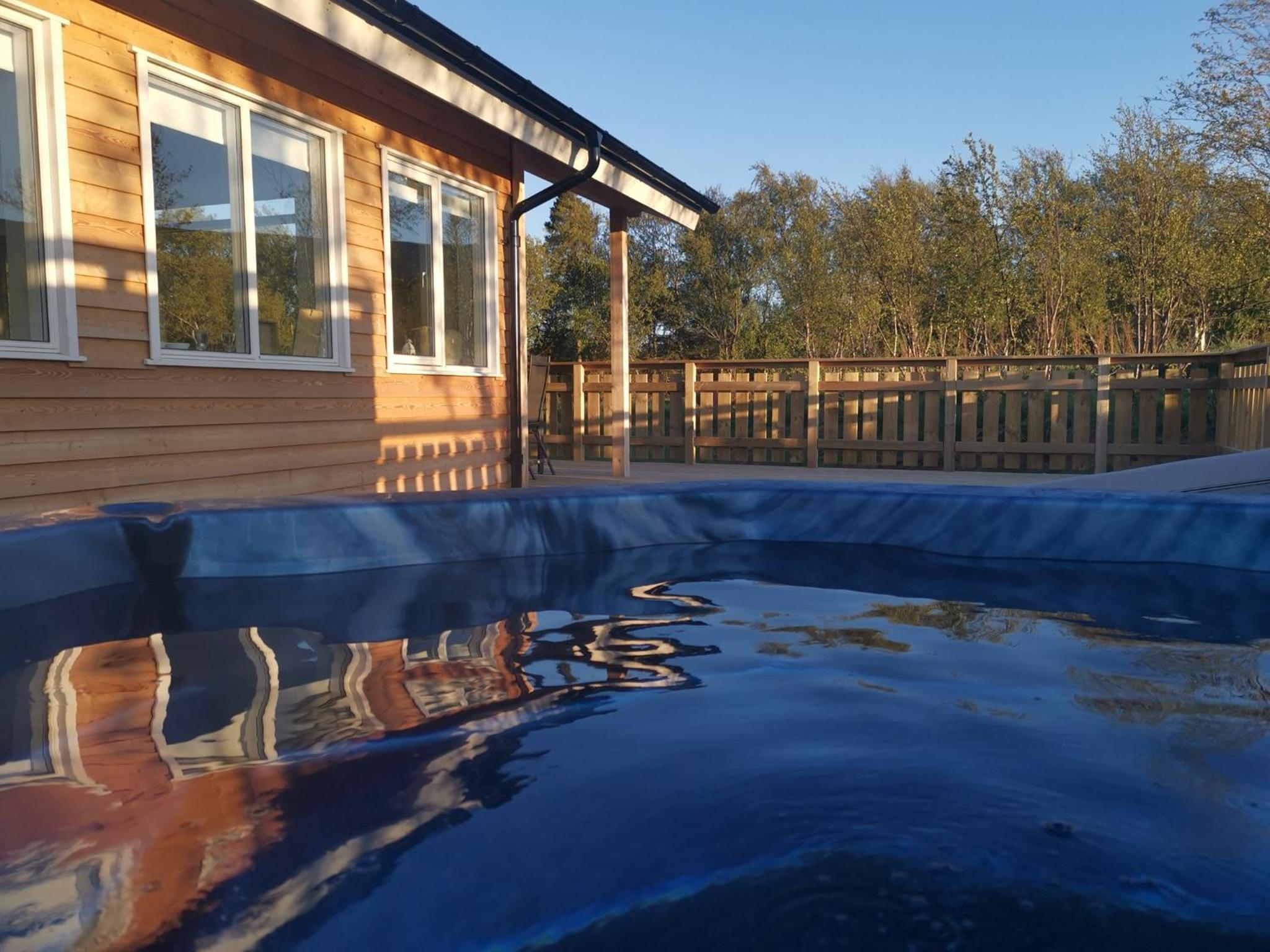 Three-Bedroom Cottage with Hot Tub - Photo 5
