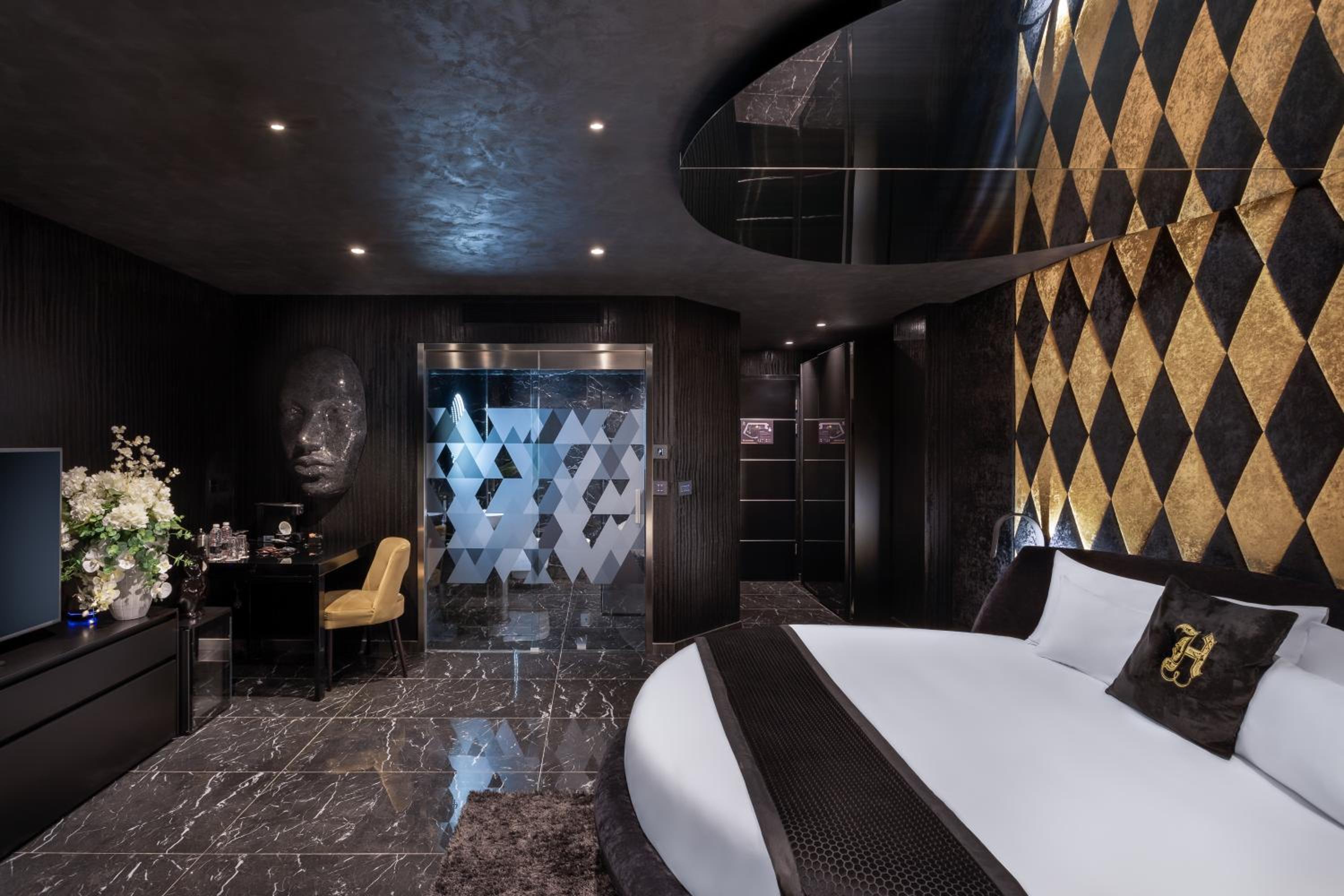 Suite Superior con Terraza y Jacuzzi - Ático
