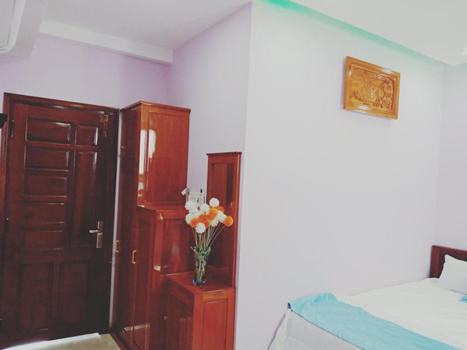 Deluxe Queen Room - Photo 9