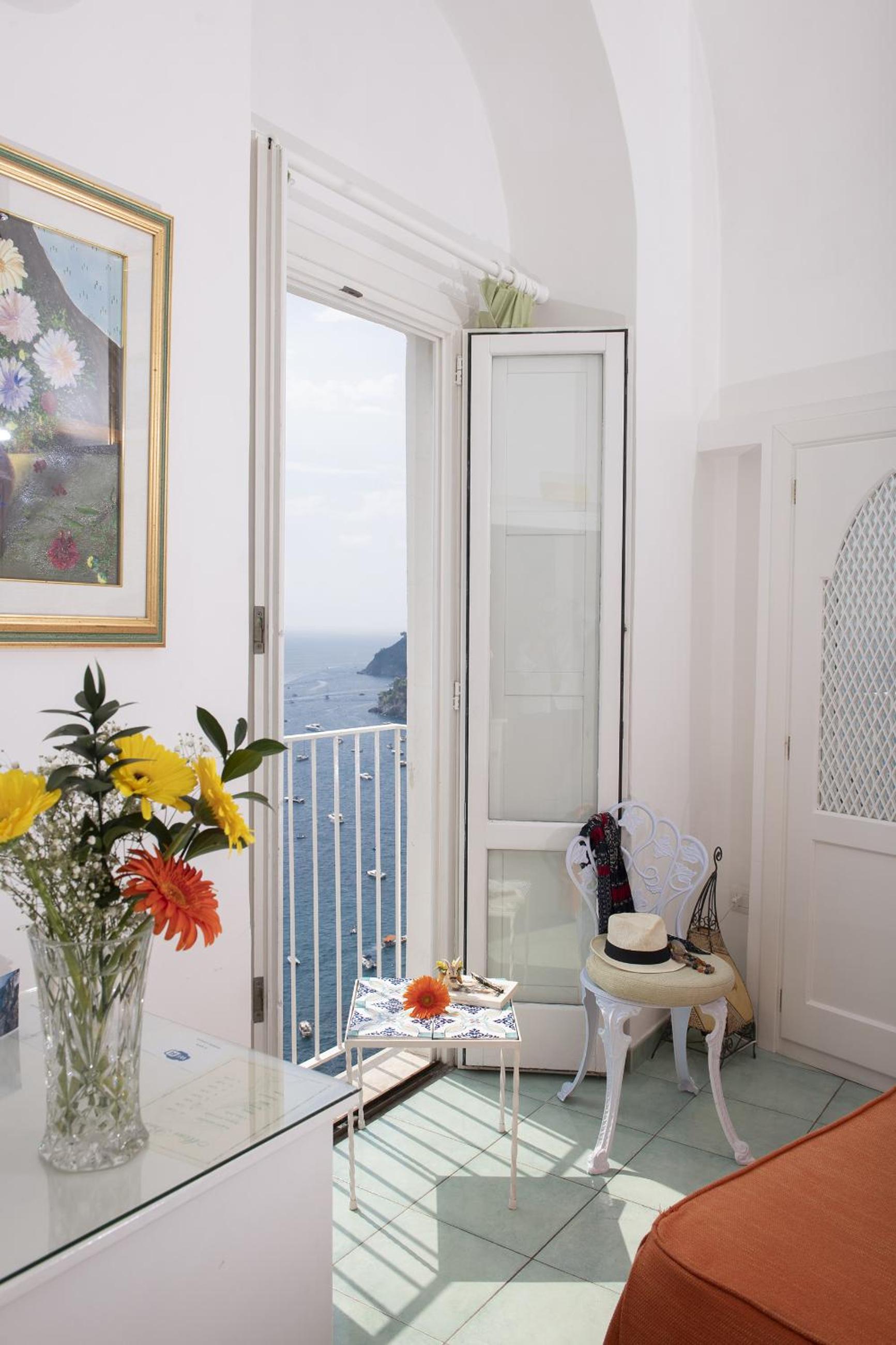 Superior Double Room with Sea View - Photo 15