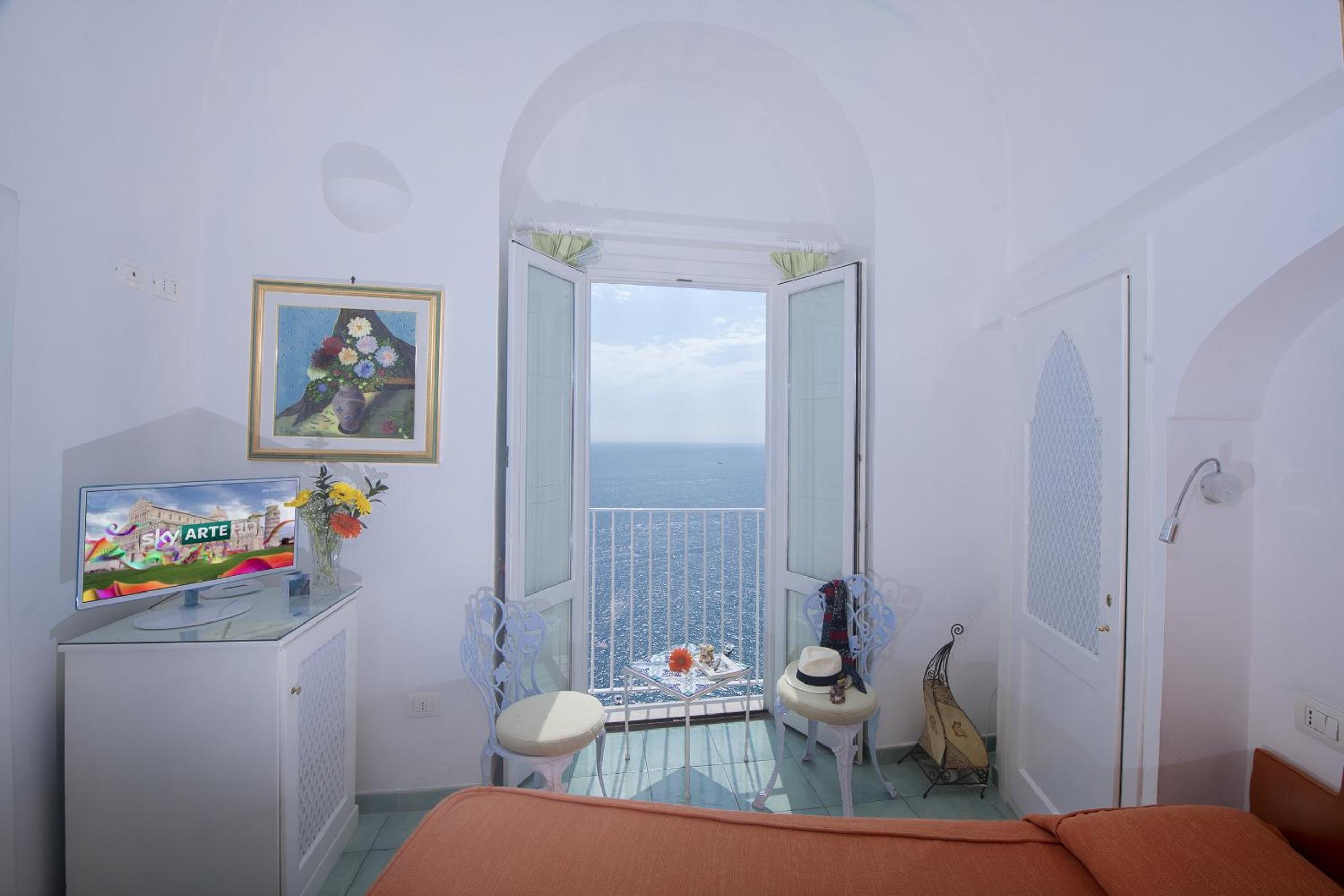 Superior Double Room with Sea View - Photo 14