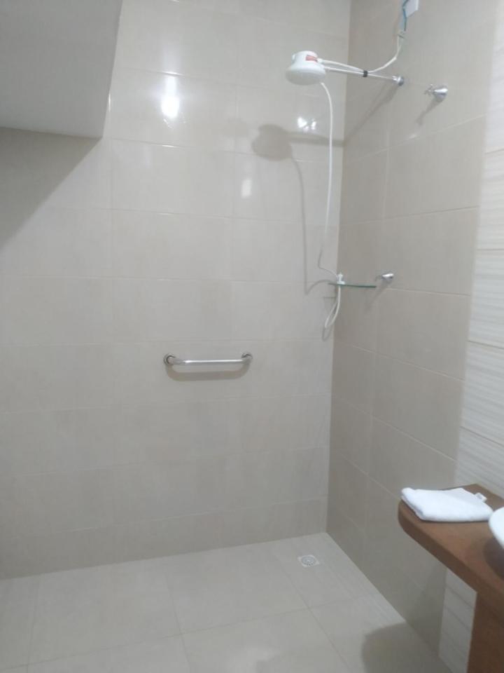 Large Double or Twin Room - Photo 4