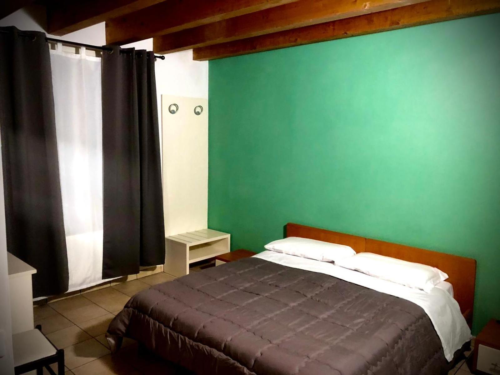 Double Room - Photo 1