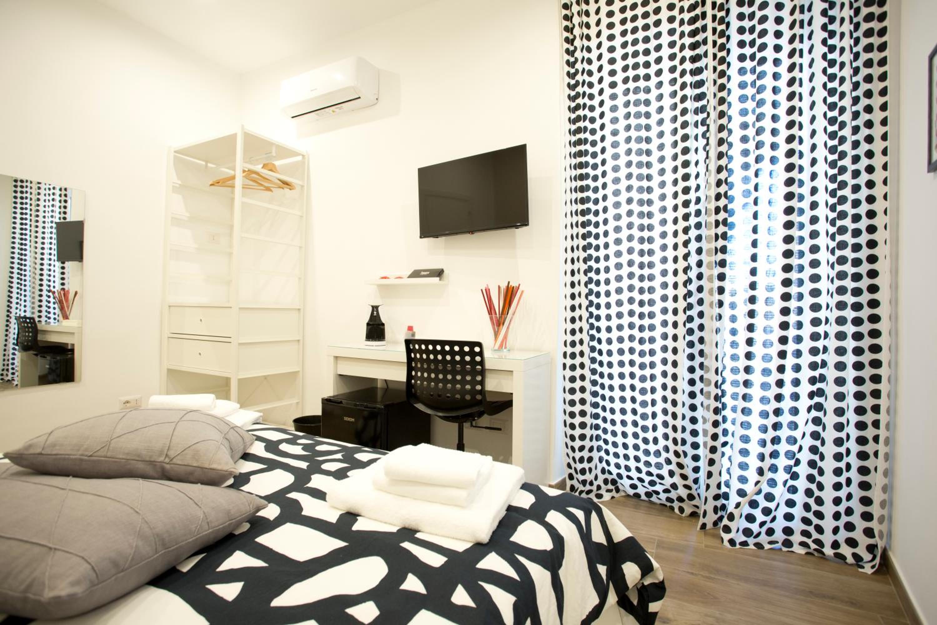 Superior Double Room - Photo 11