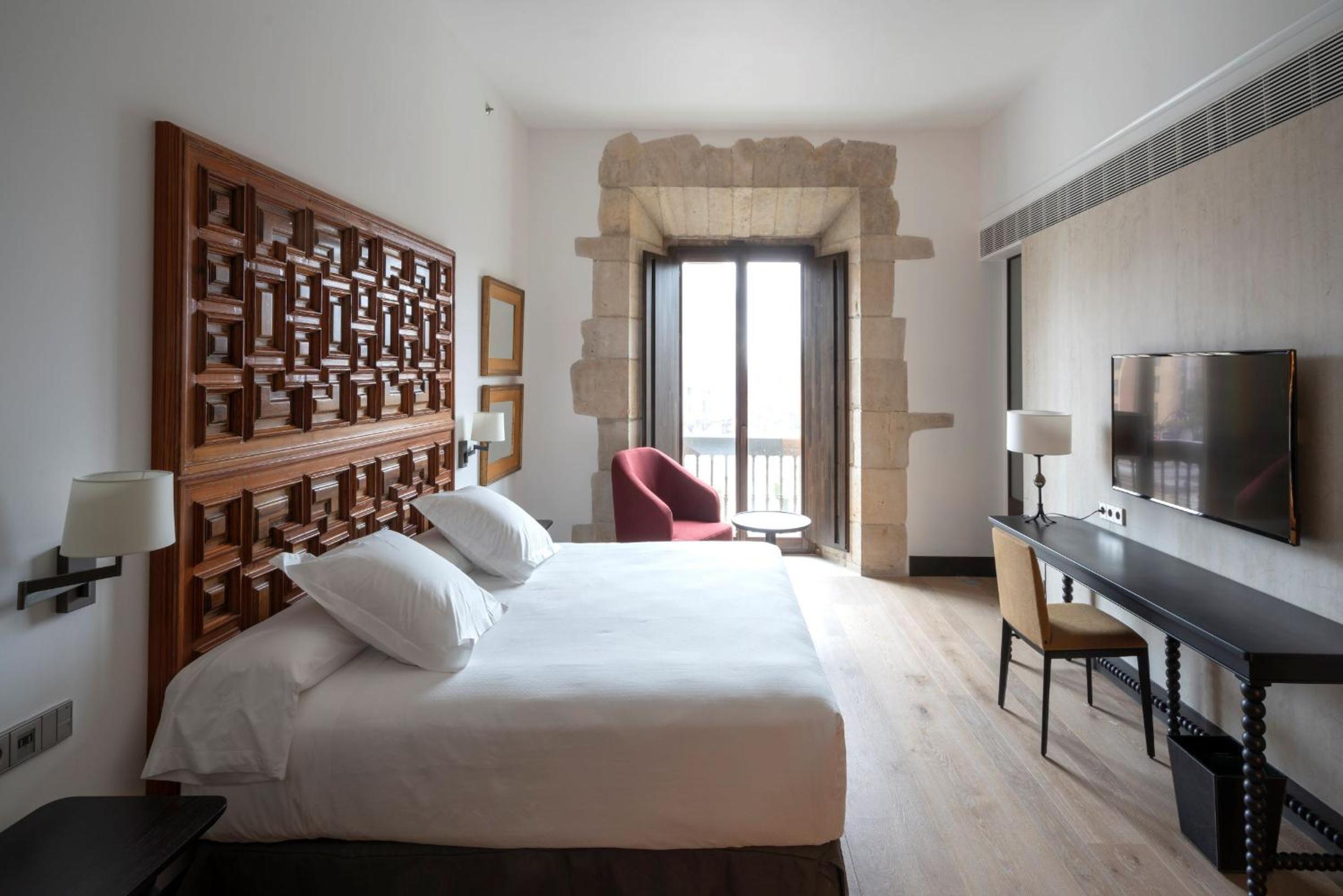 Standard Double Room (3 Adults) - Photo 2
