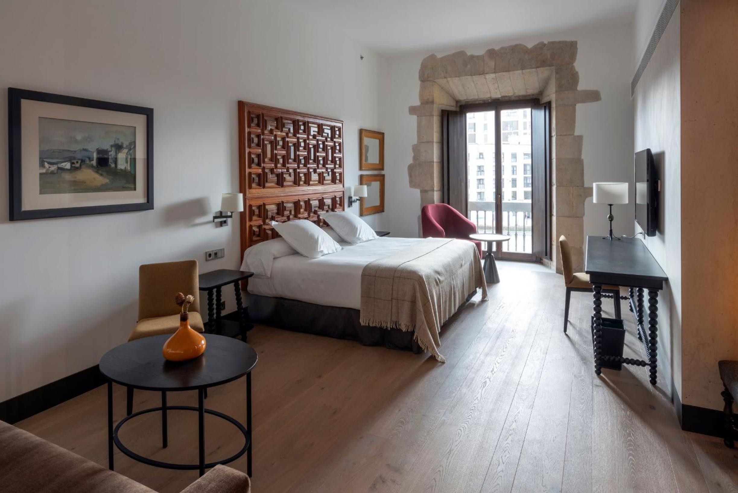 Standard Double Room (3 Adults) - Photo 4