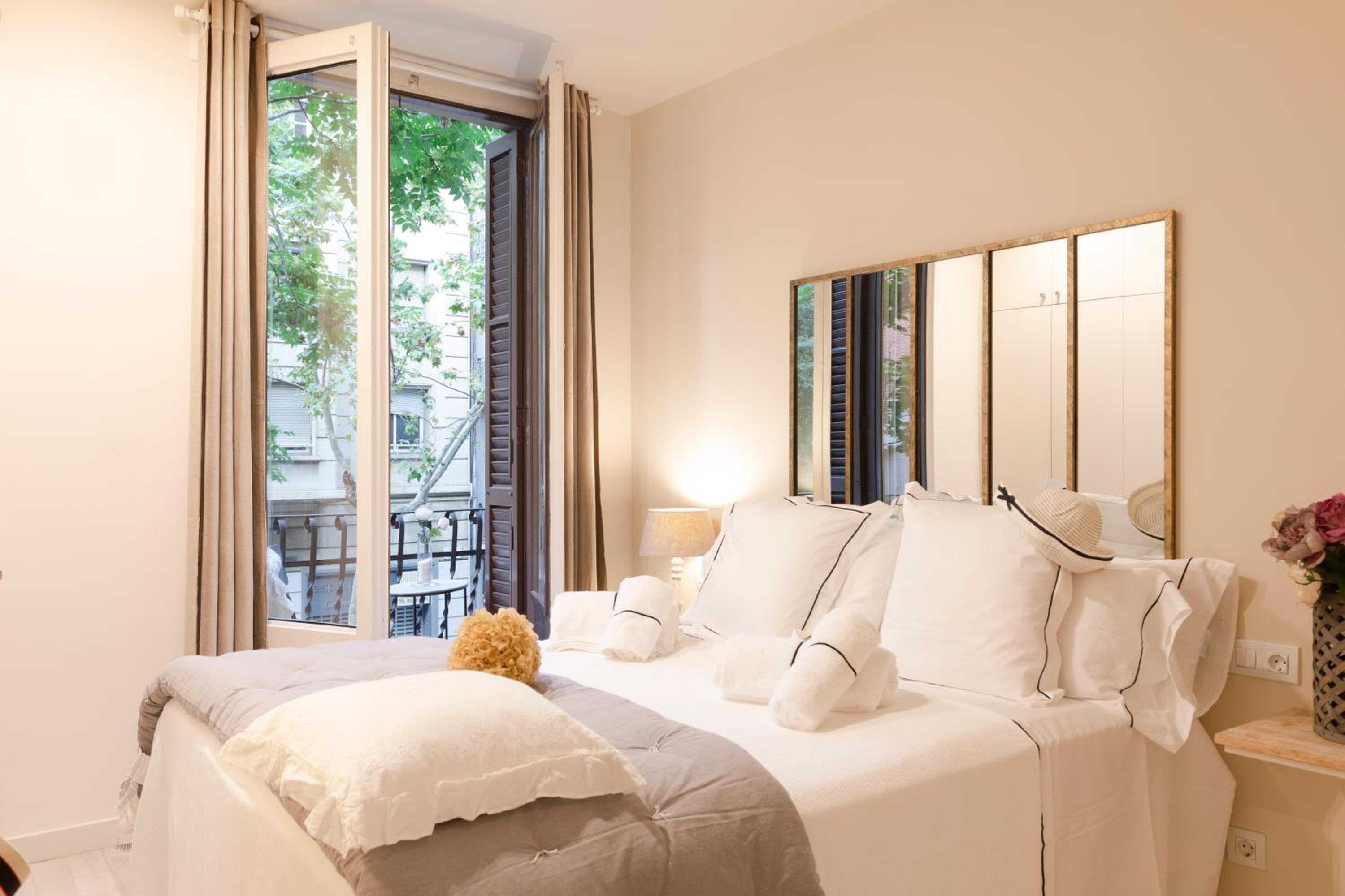 Apartamento con Balcón
