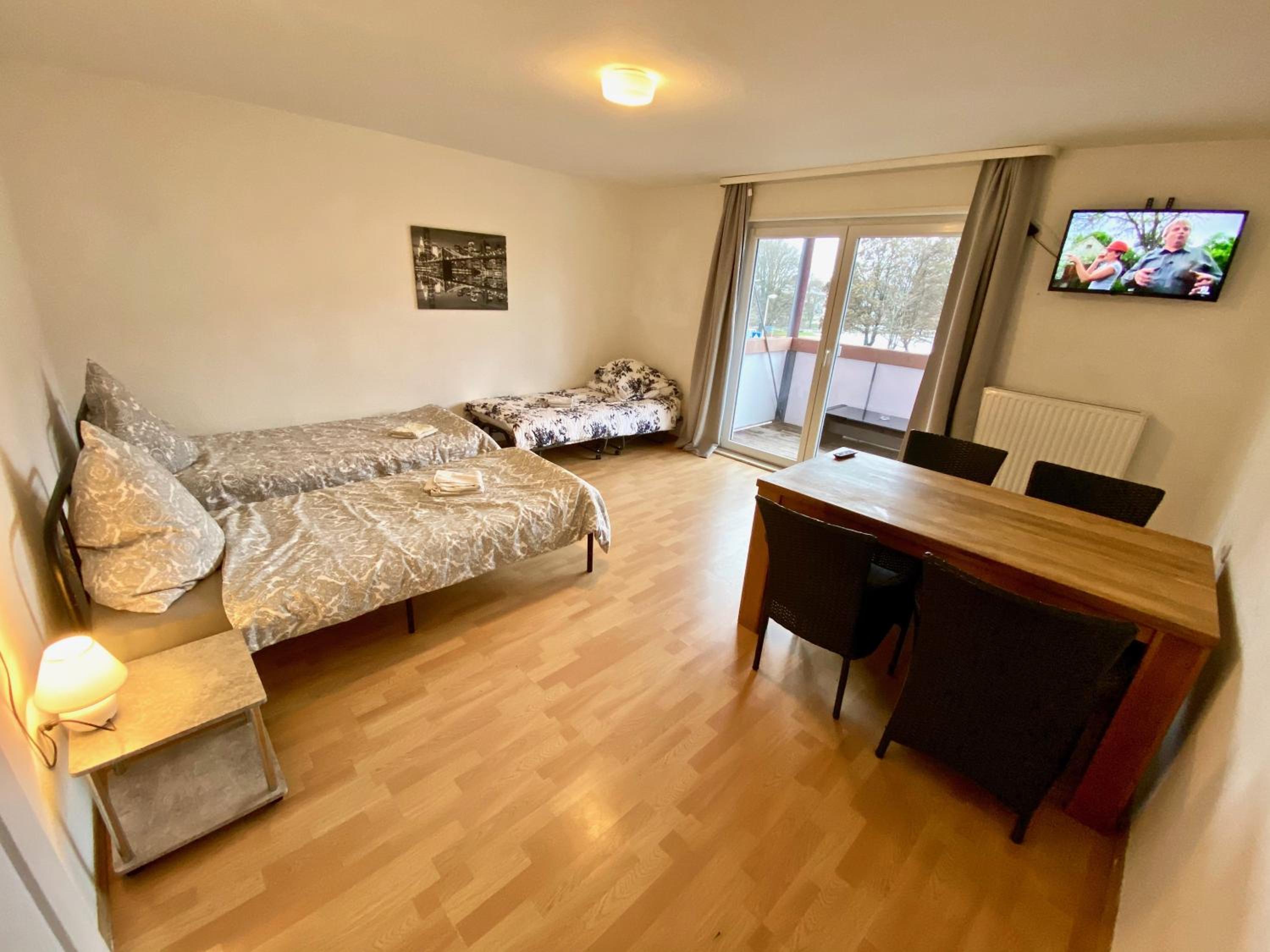 One-Bedroom Apartment photo 1