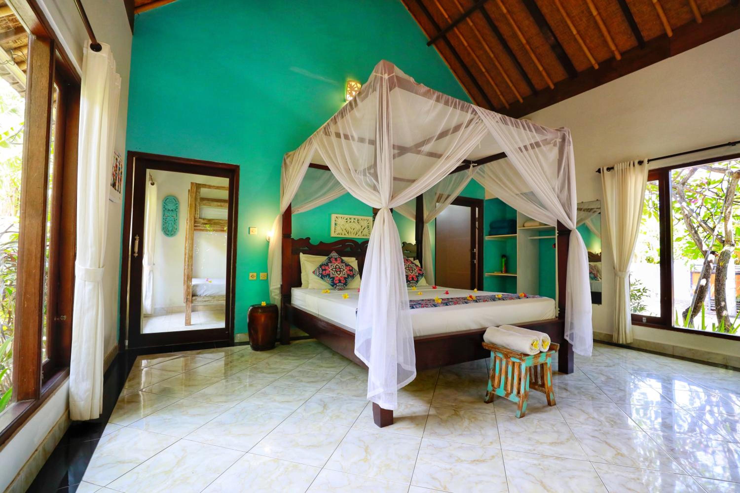 Quadruple Room with Garden View - Photo 20