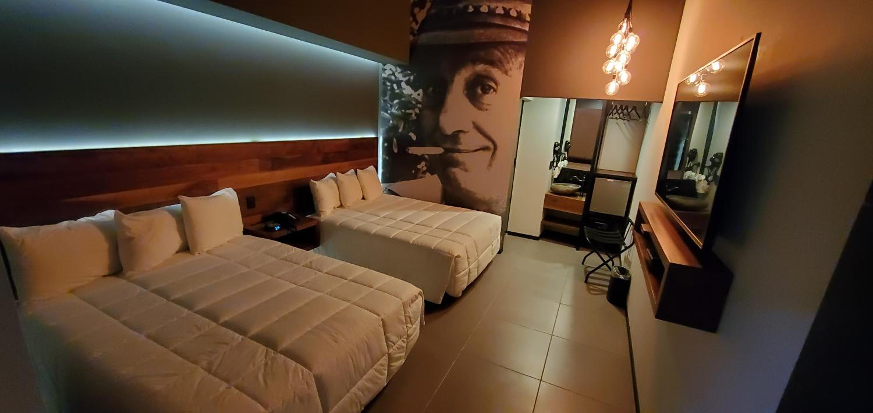 Deluxe Double Room - Photo 8