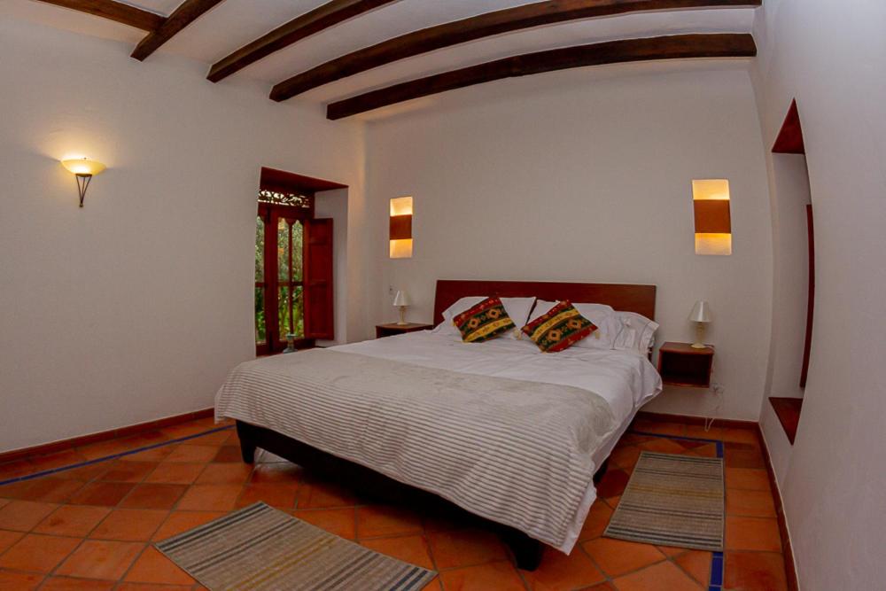 Twin Room with Bathroom photo 1