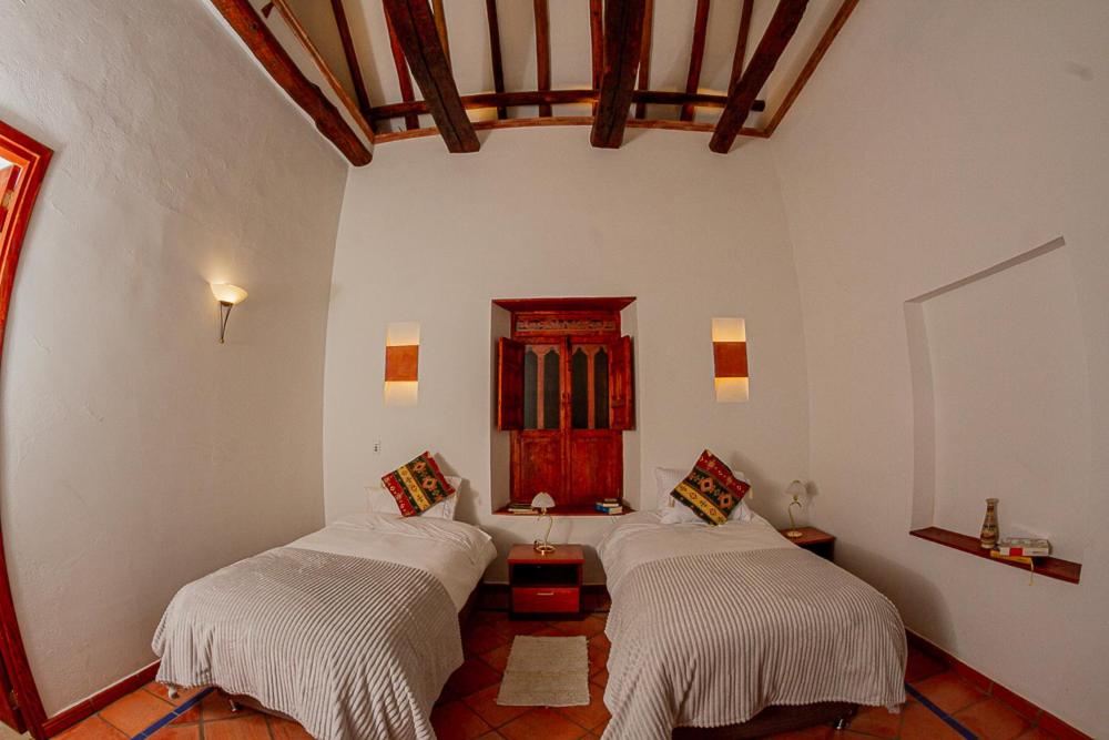 Twin Room with Bathroom photo 3