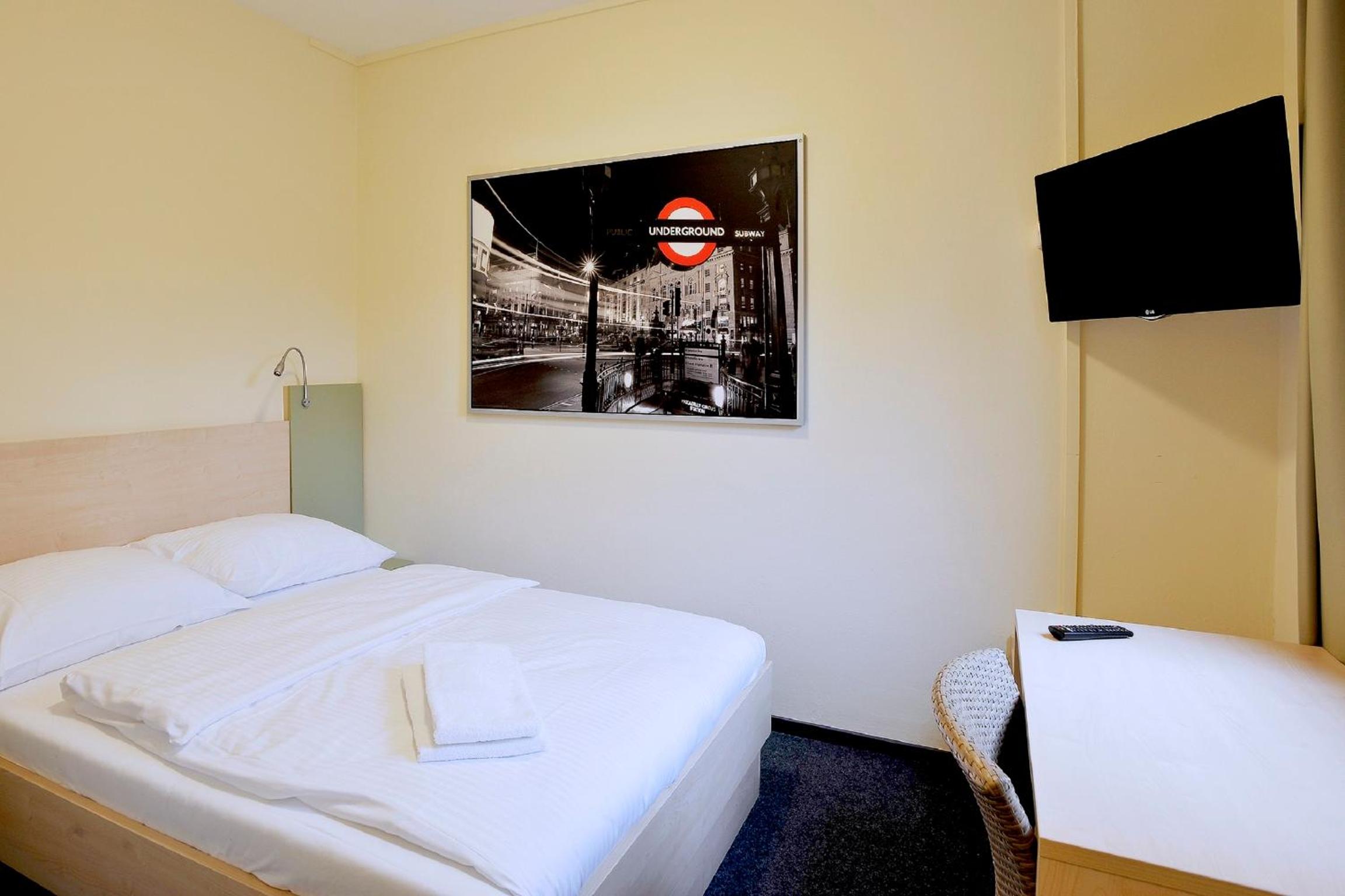 Standard Room photo 1