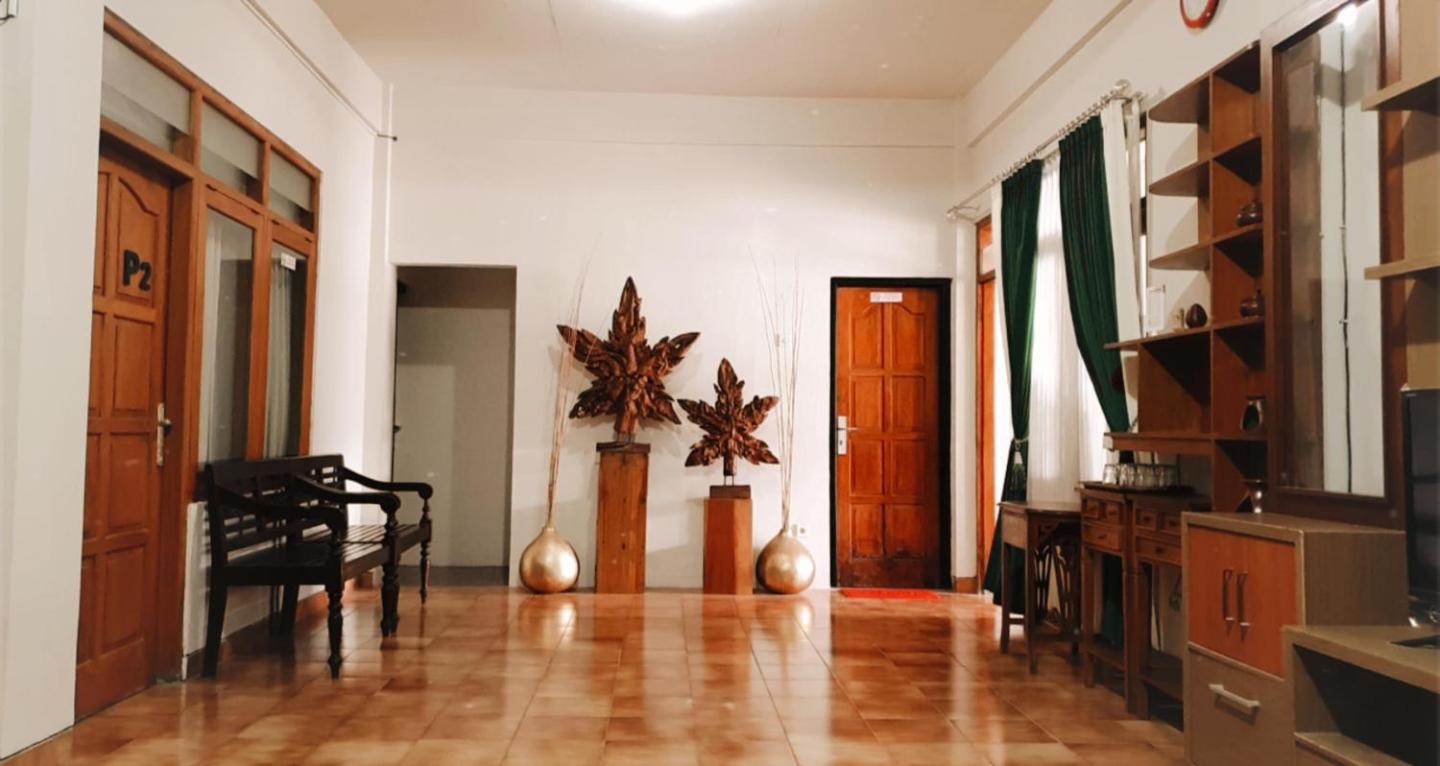 Budget Double Room photo 2