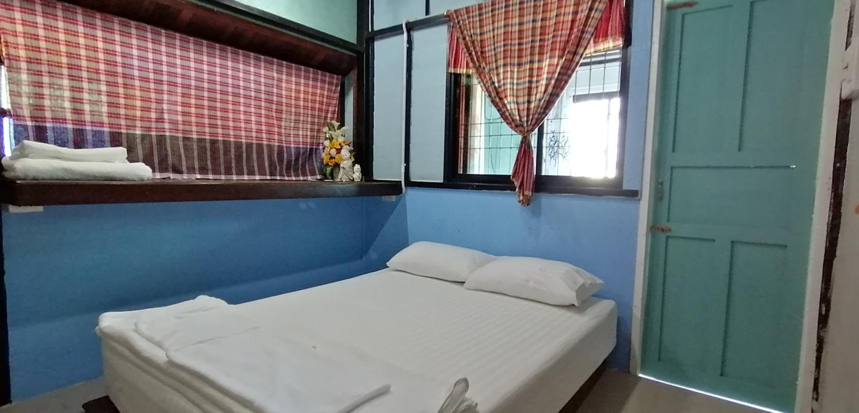 Two-Bedroom House photo 2