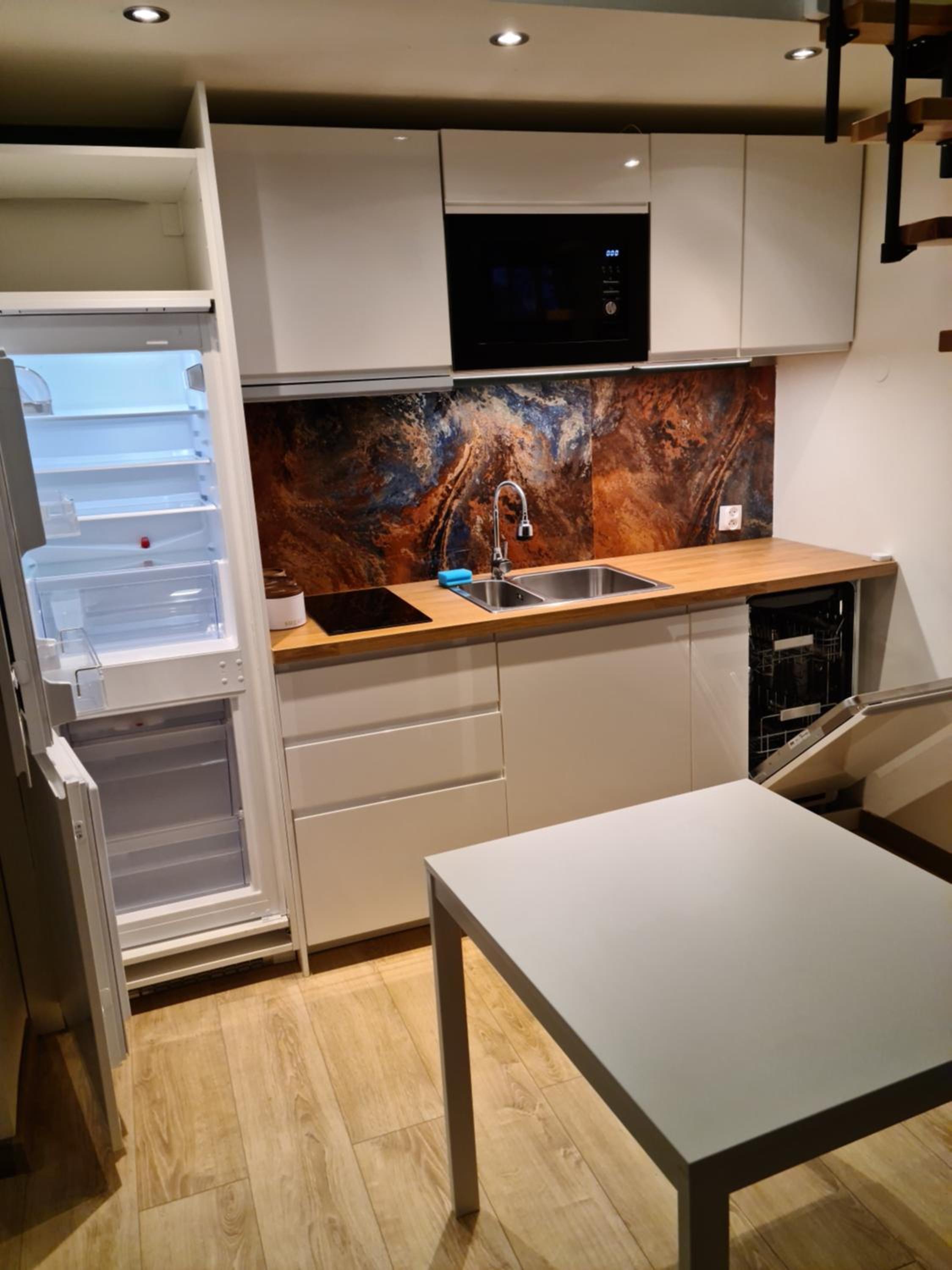 Two-Bedroom Apartment - Photo 20