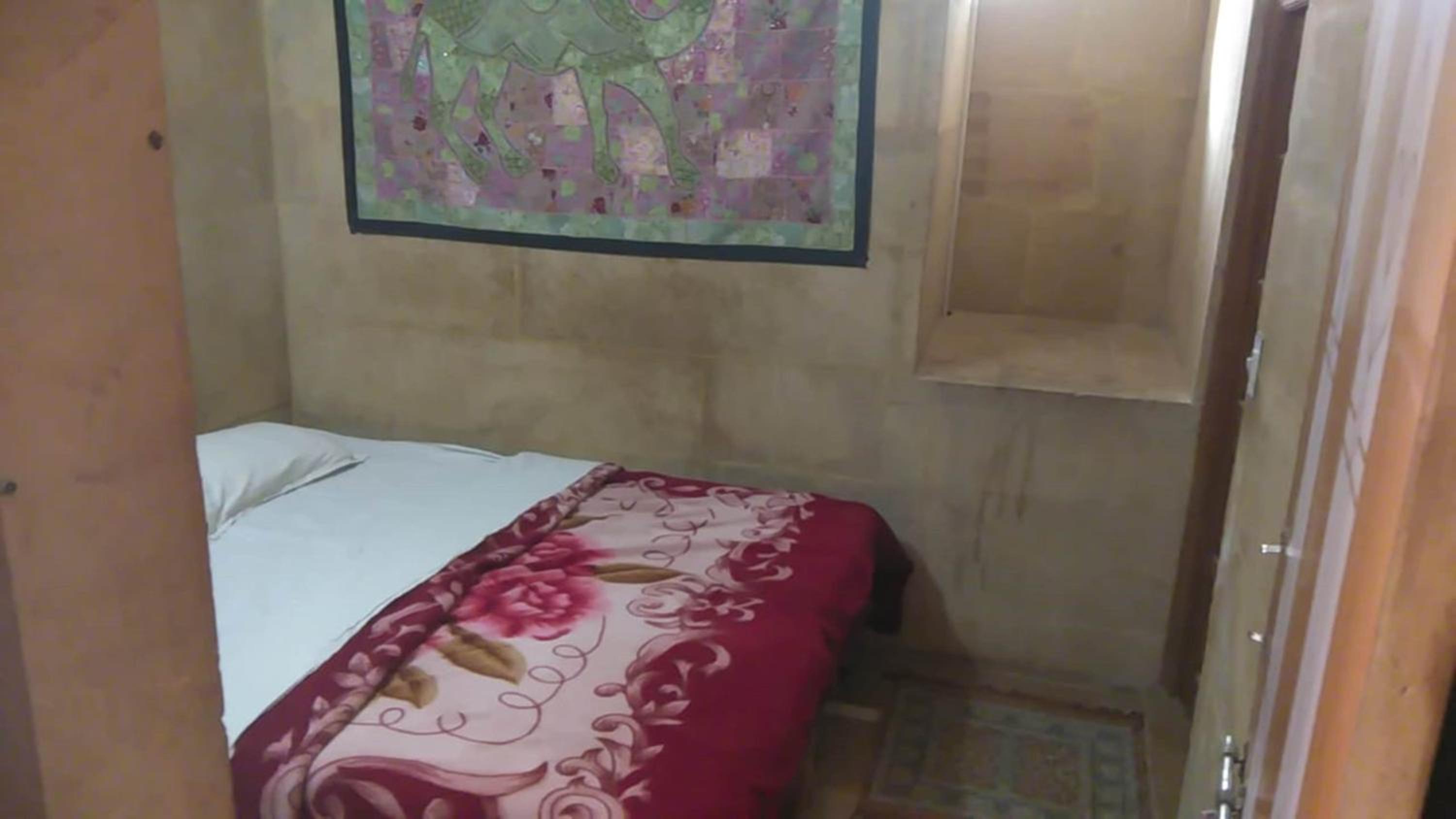 Standard Double Room with Fan photo 2