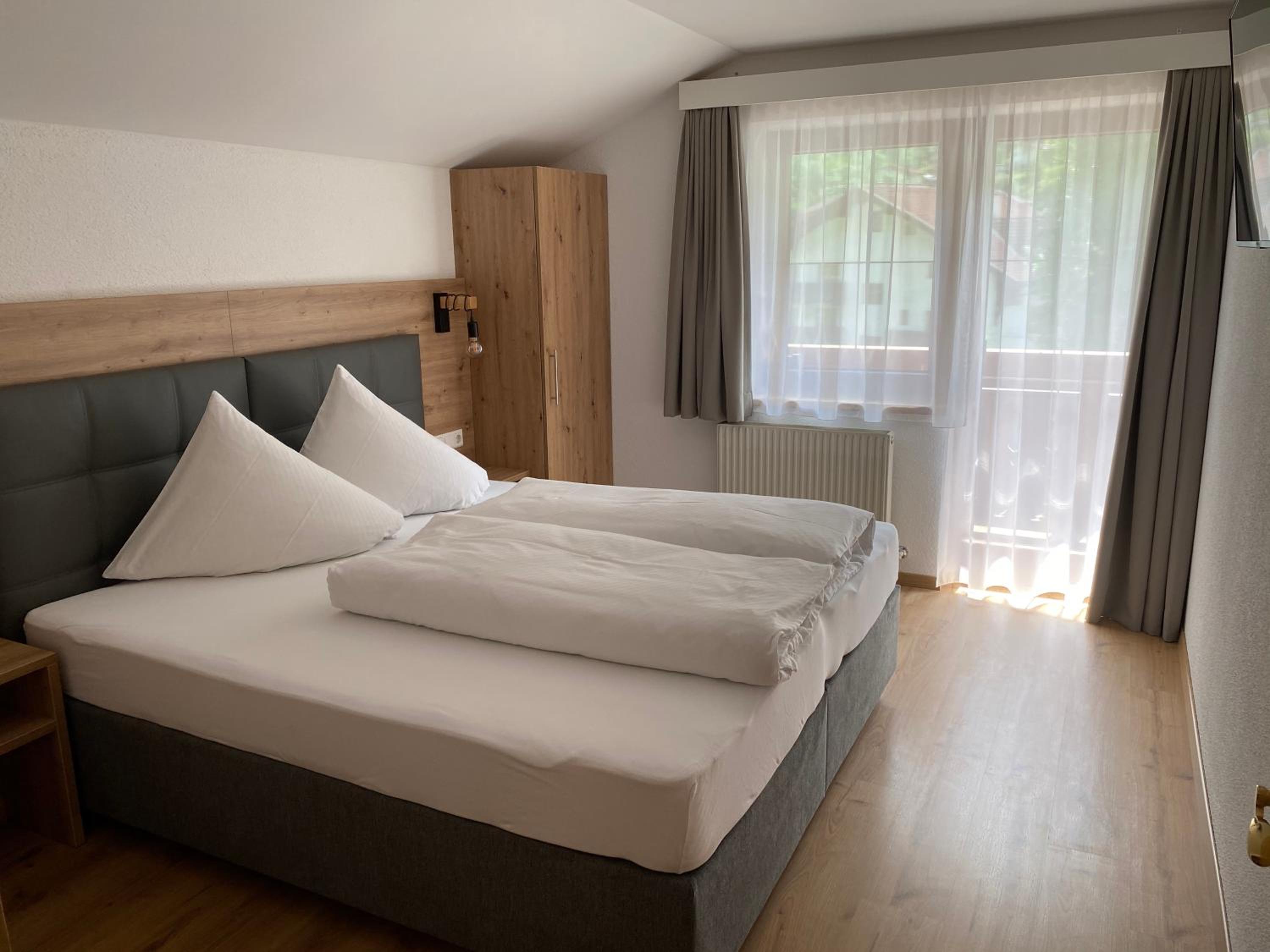 Two-Bedroom Apartment With Balcony photo 1