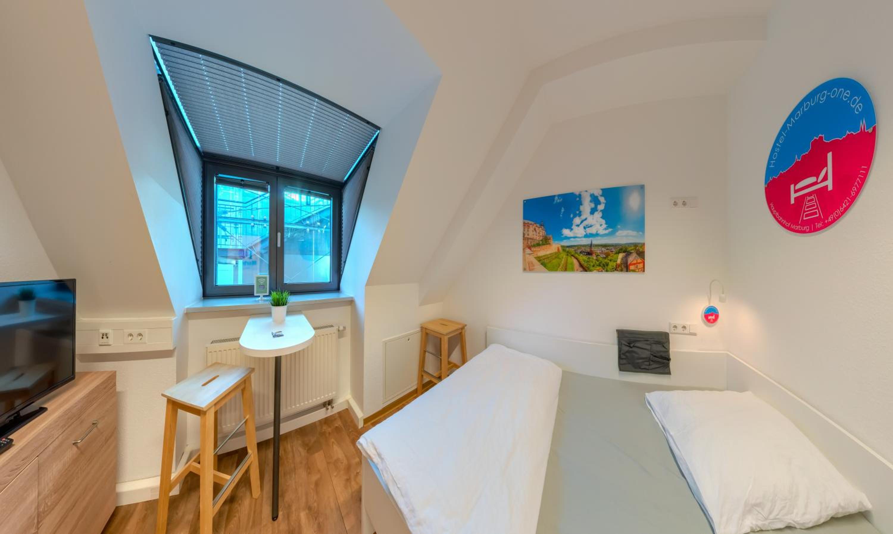Single Room with Shared Bathroom photo 1