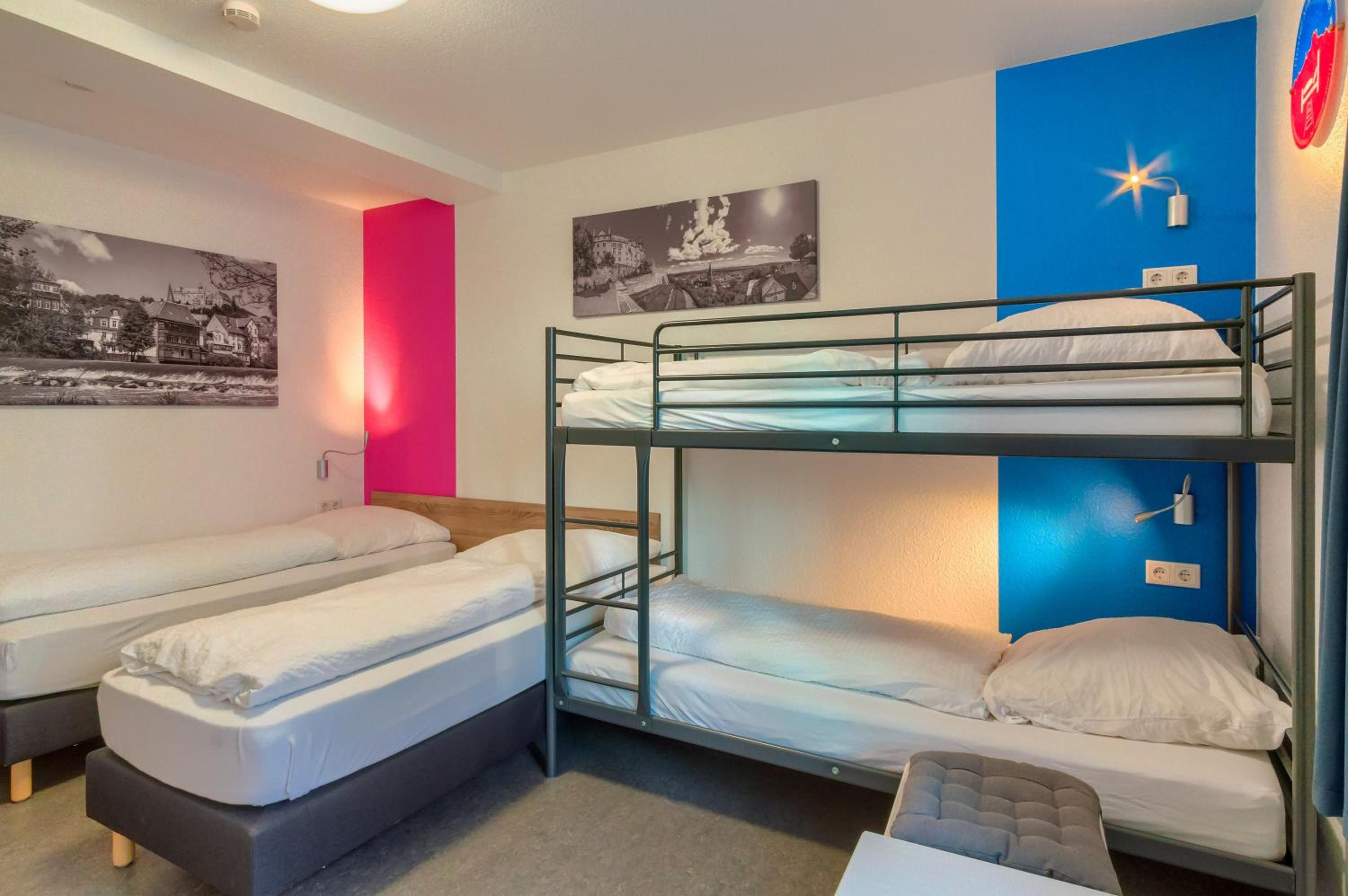 Private Quadruple Room with Shared Bathroom photo 1