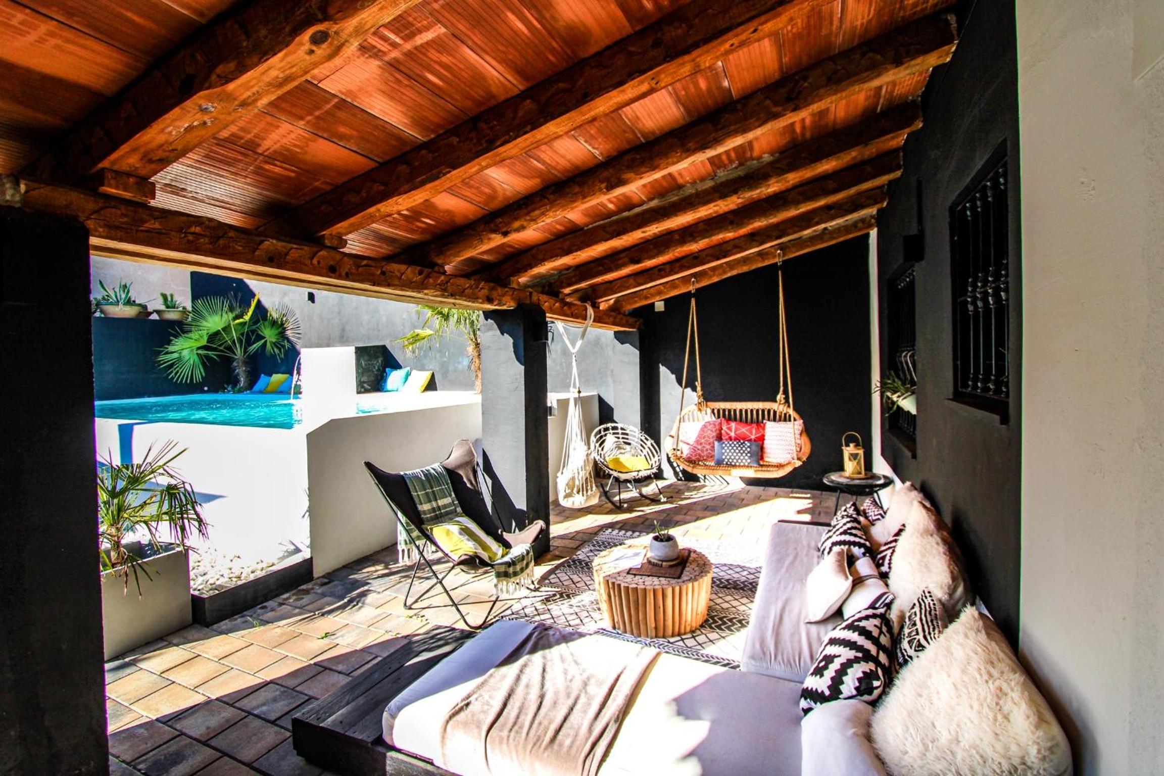 Villa photo 2