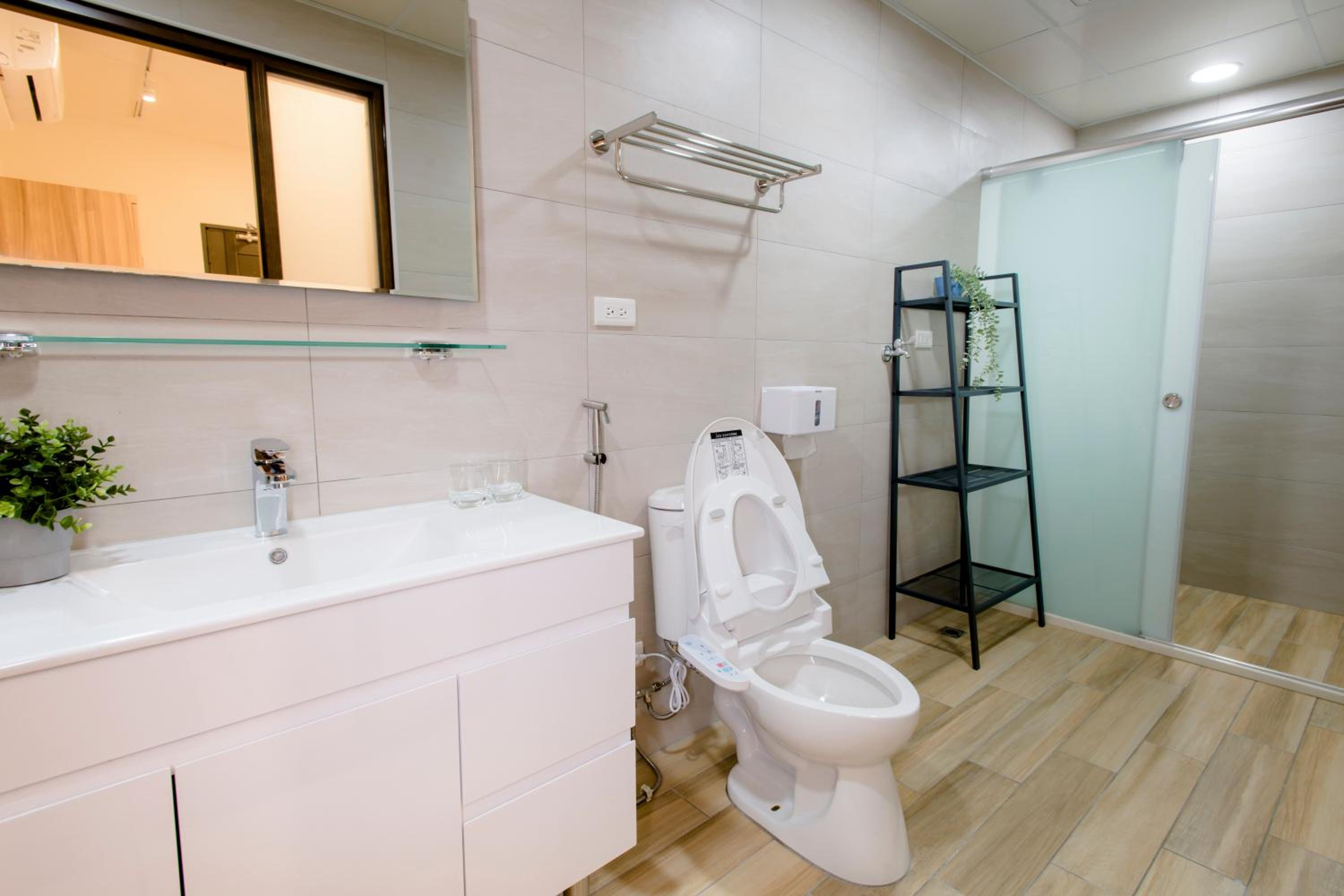 Deluxe Double Room with Balcony photo 2