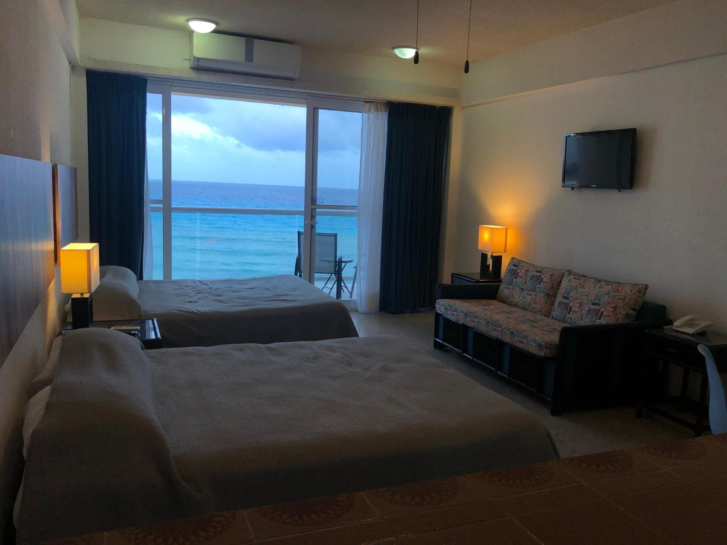 Studio with Sea View photo 1