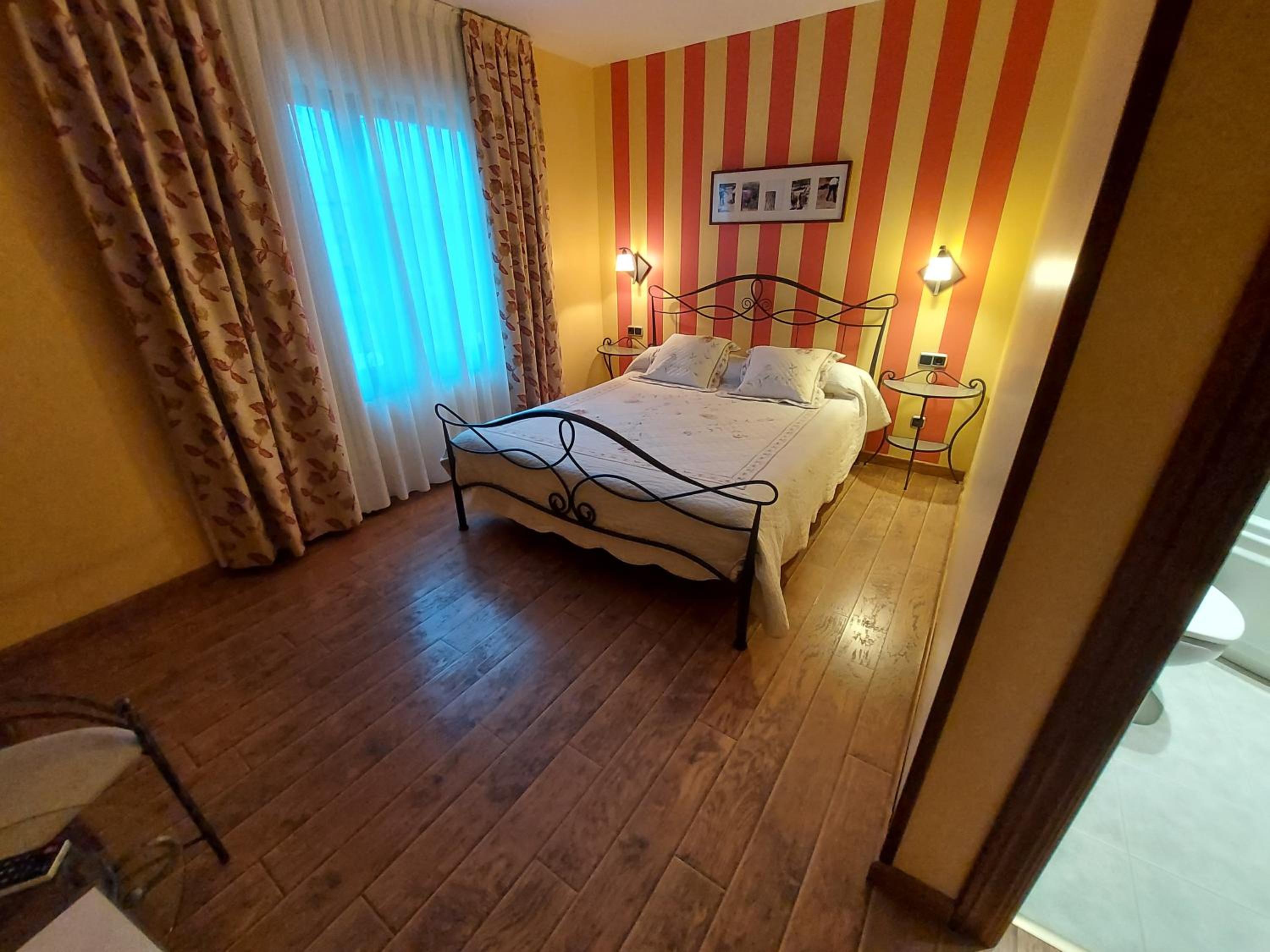 Suite Deluxe con Bañera de Hidromasaje