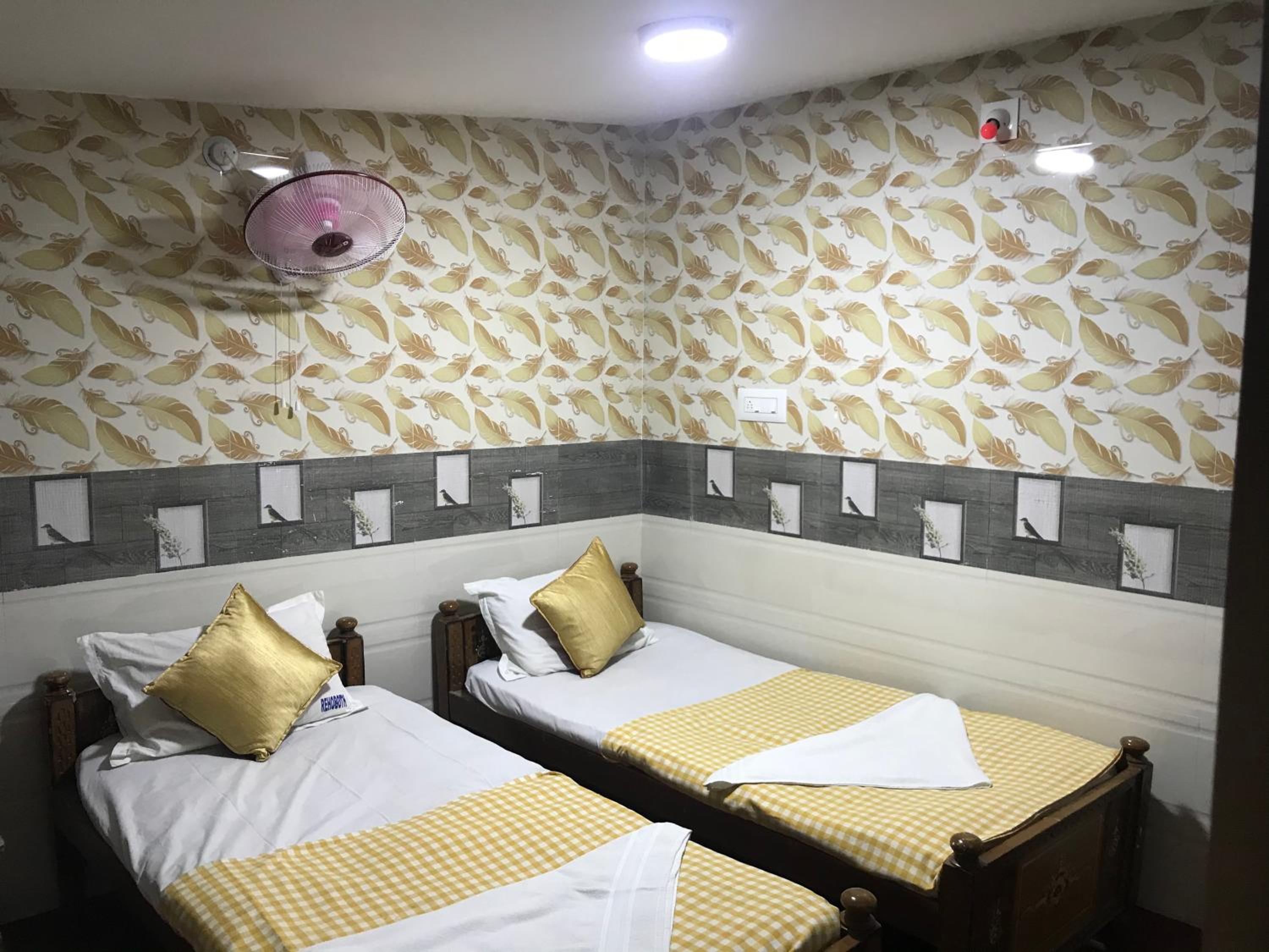 Budget Double Room photo 3
