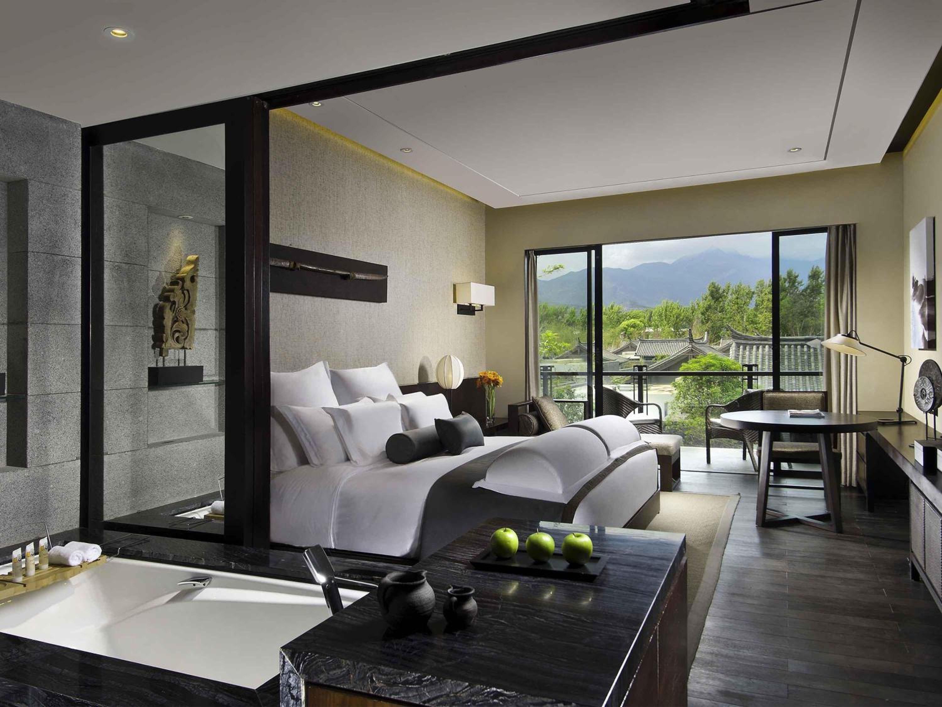 Deluxe Room with Two Single Beds